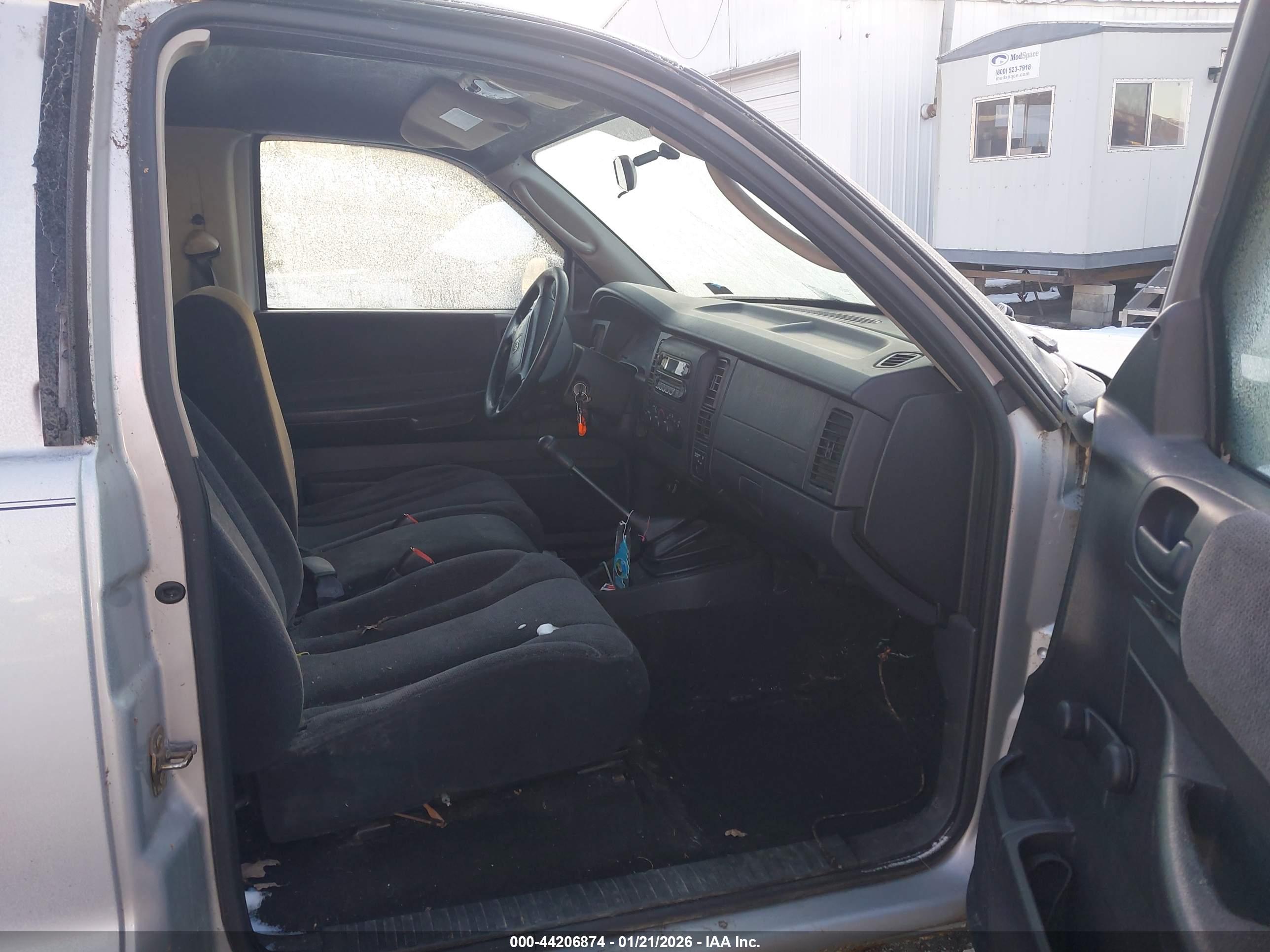 DODGE DAKOTA image 5
