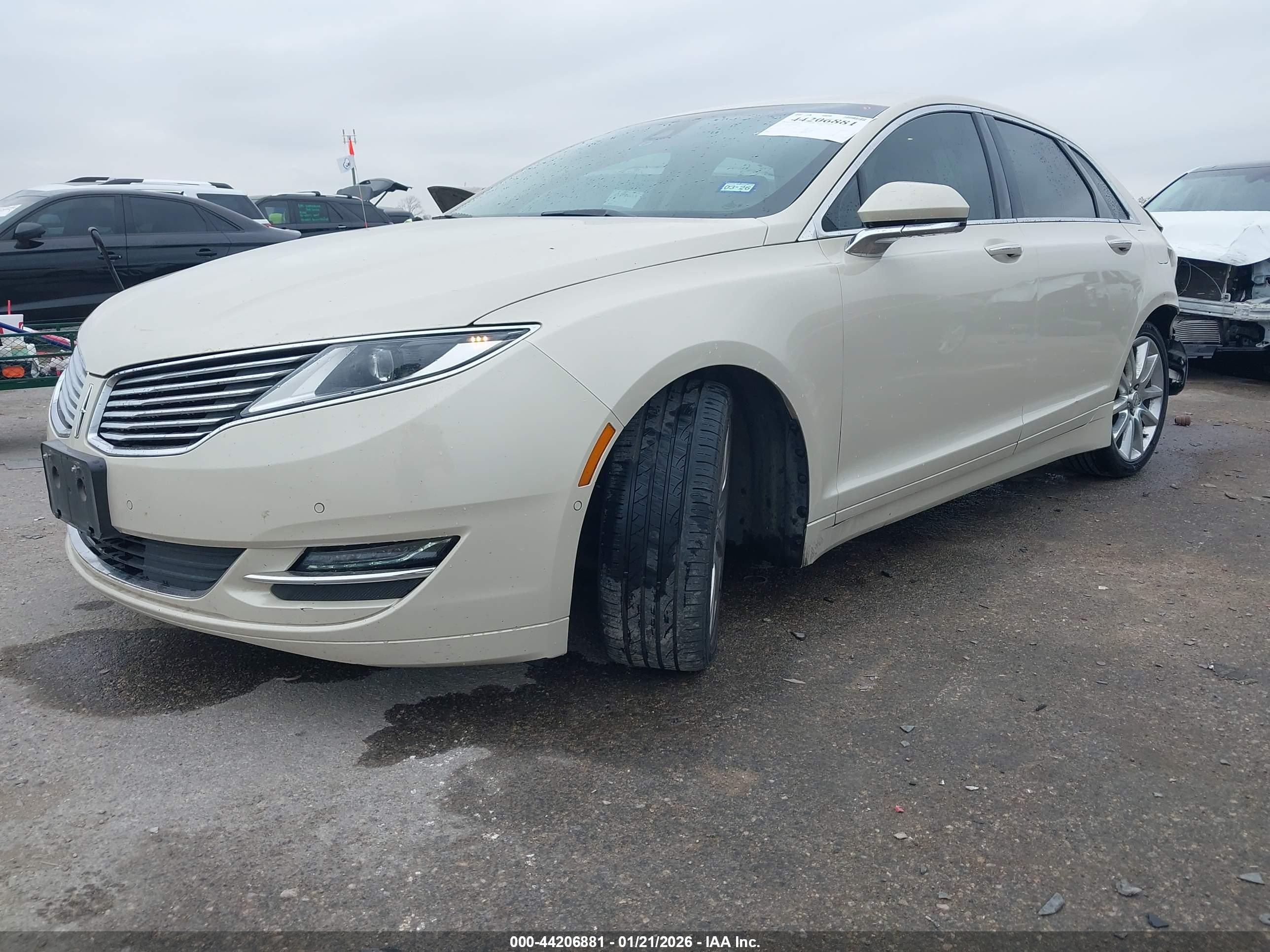 LINCOLN MKZ image 2