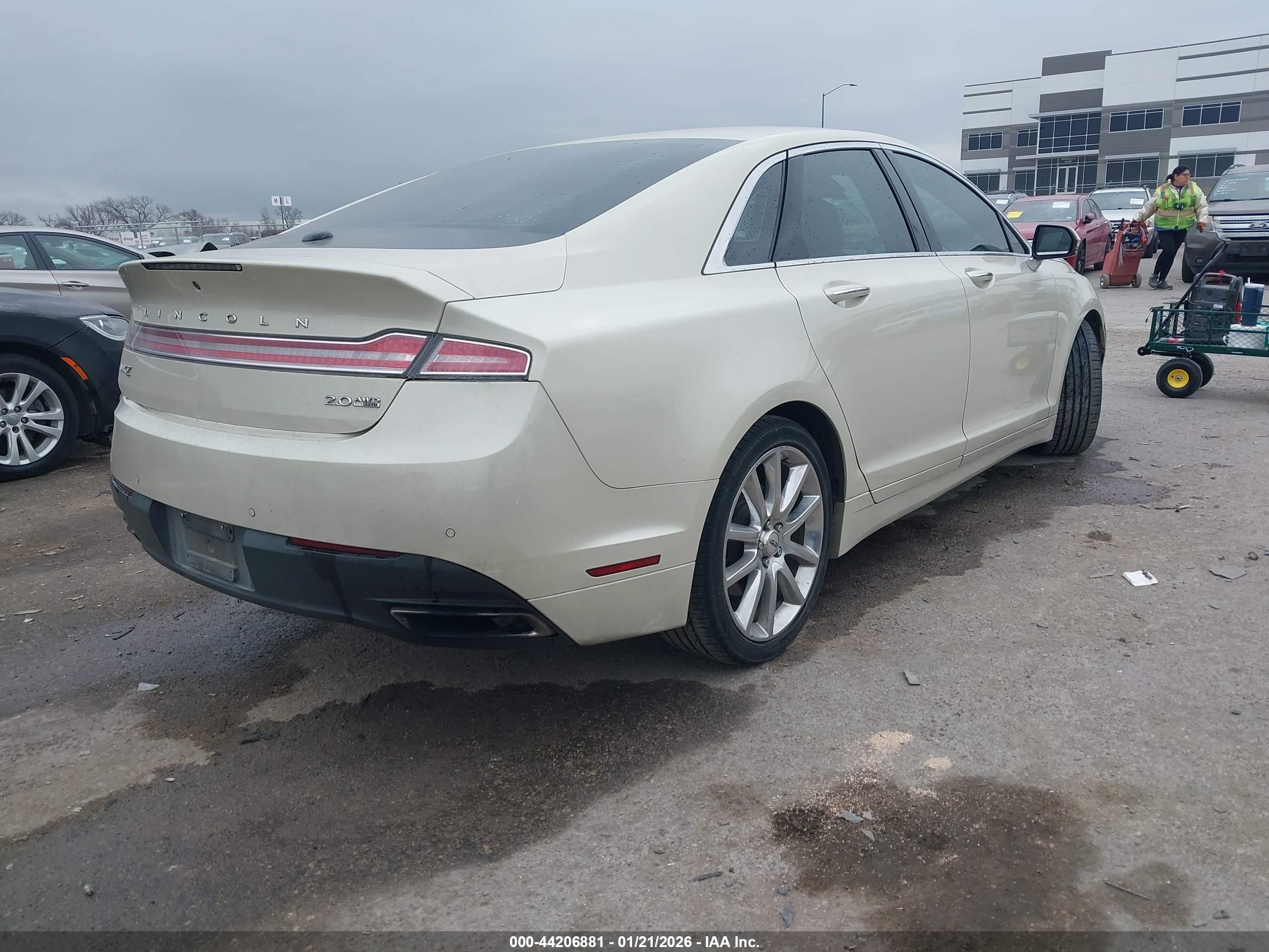 LINCOLN MKZ image 4