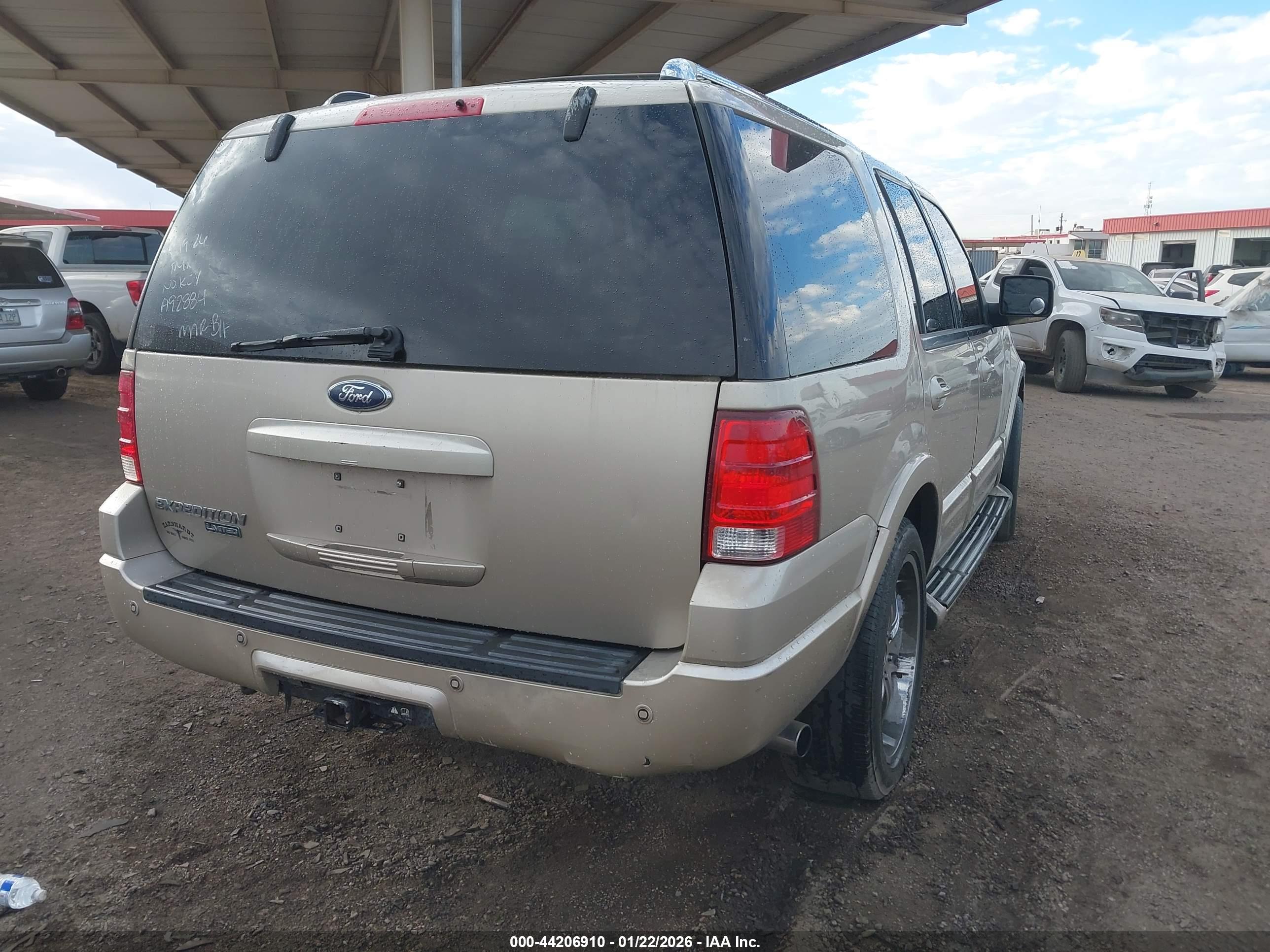 FORD EXPEDITION image 4