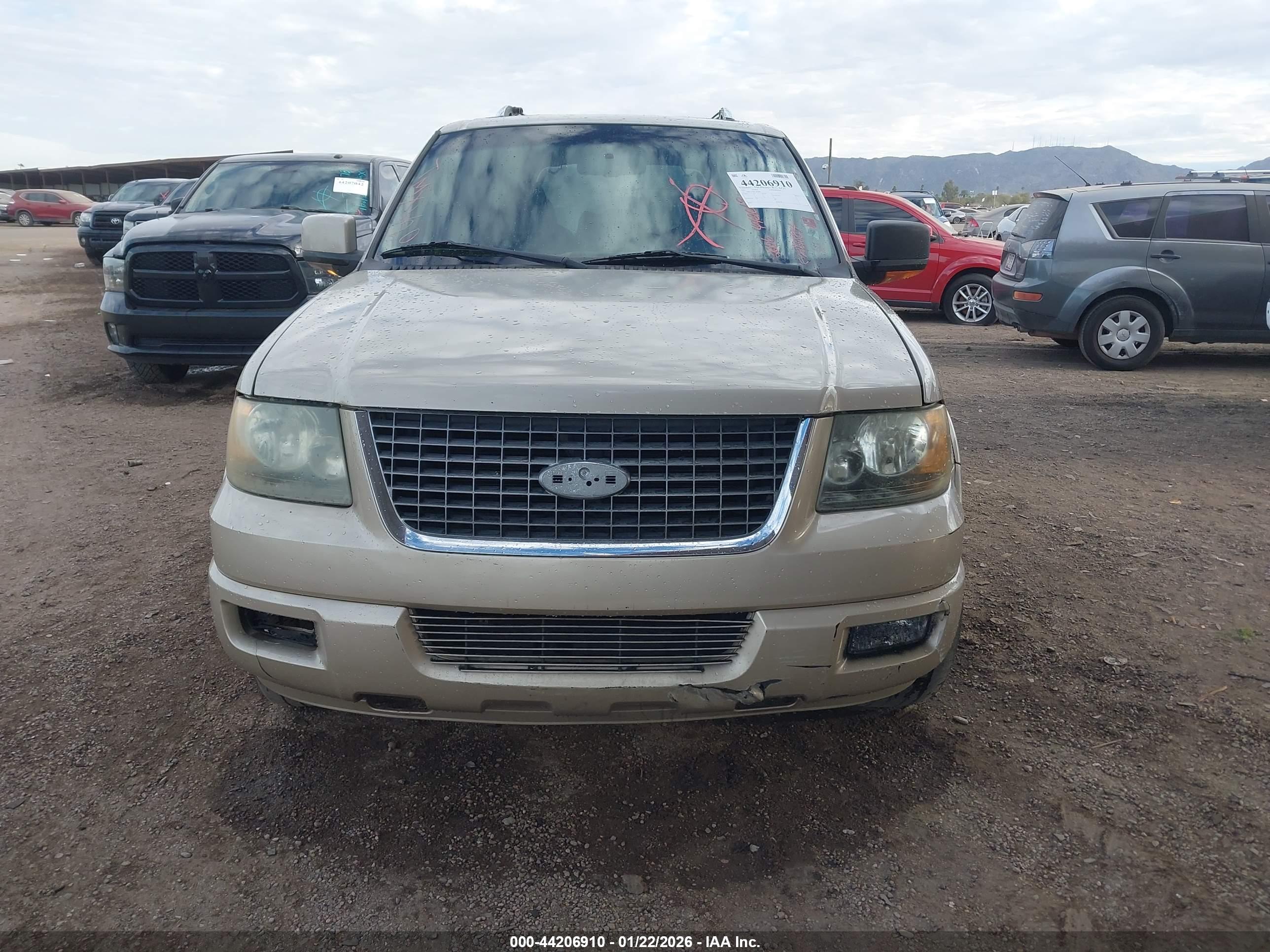 FORD EXPEDITION image 6