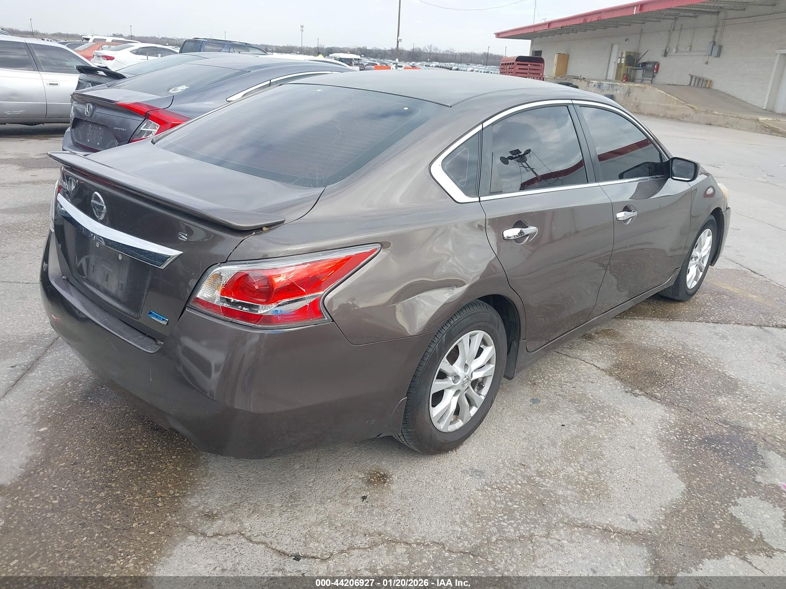NISSAN ALTIMA image 4