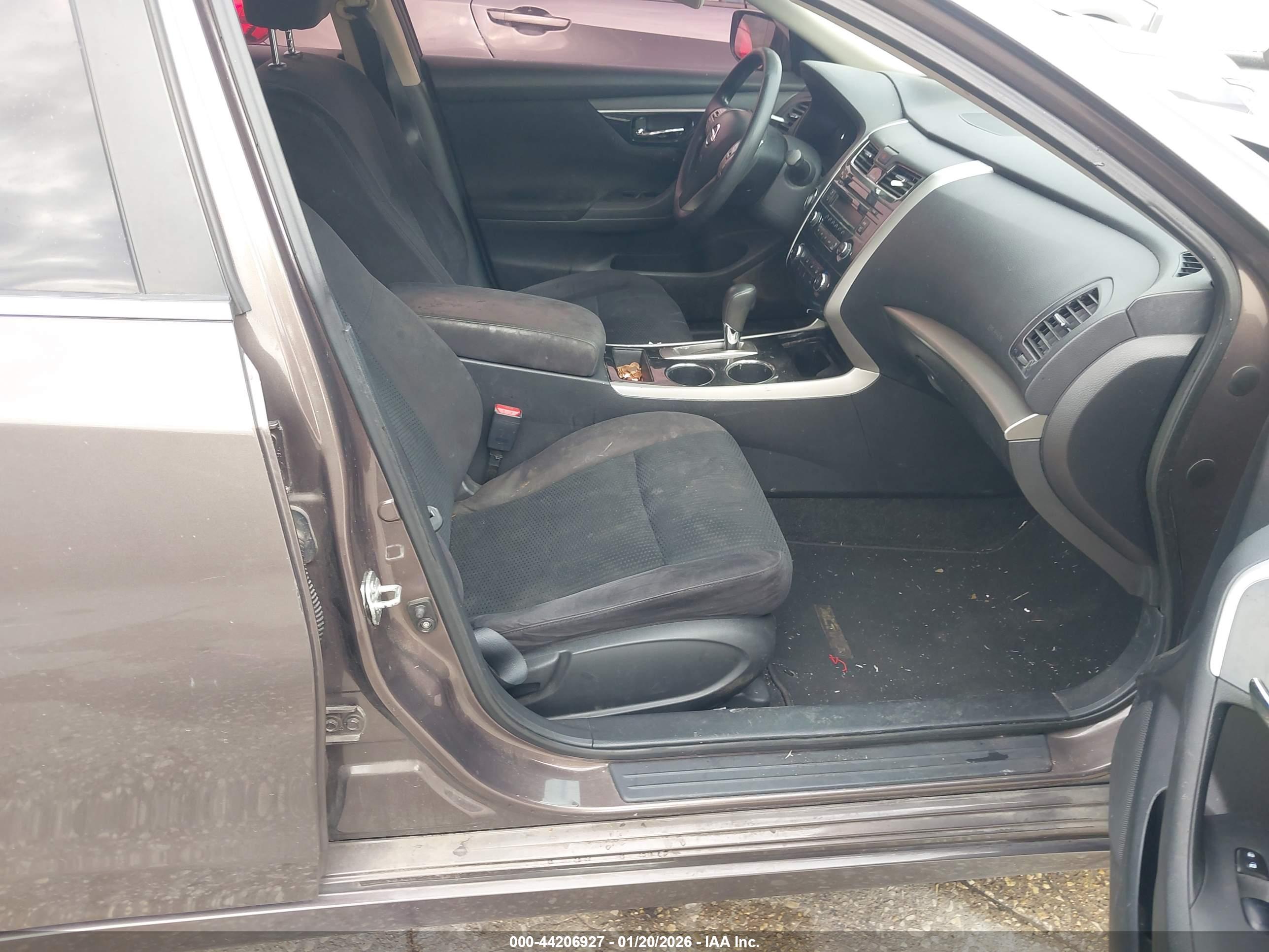 NISSAN ALTIMA image 5
