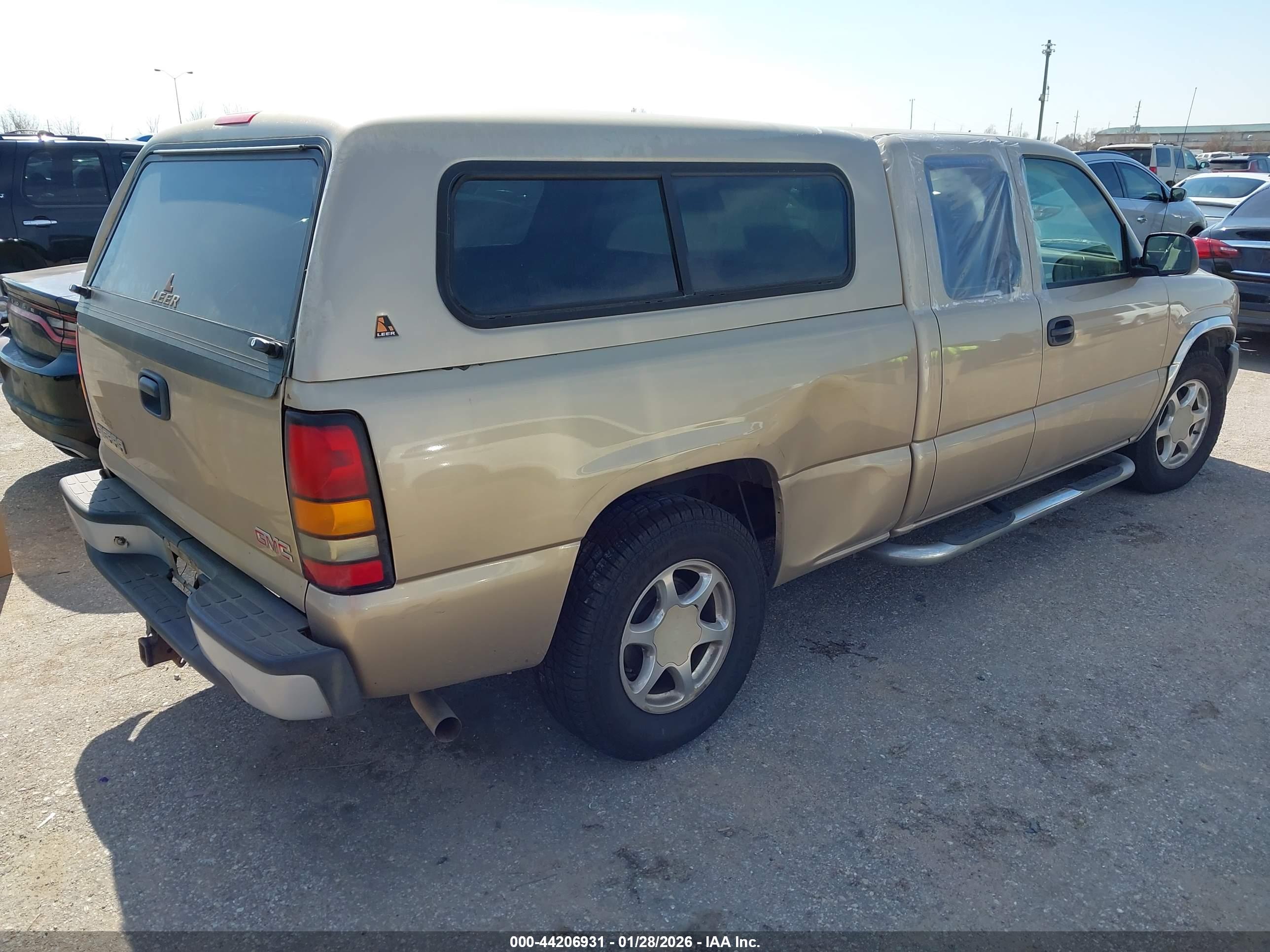 GMC SIERRA image 4