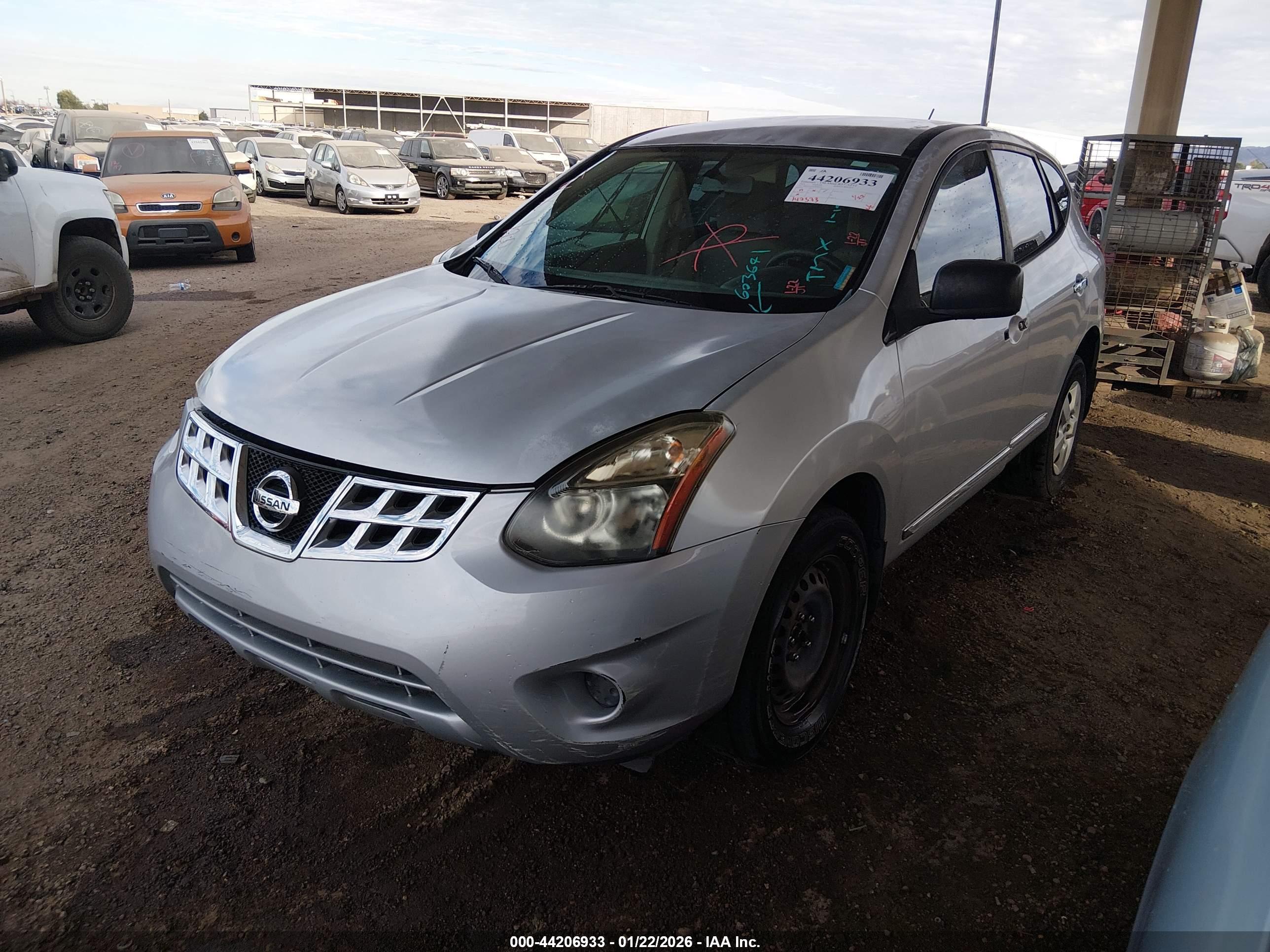 NISSAN ROGUE image 2
