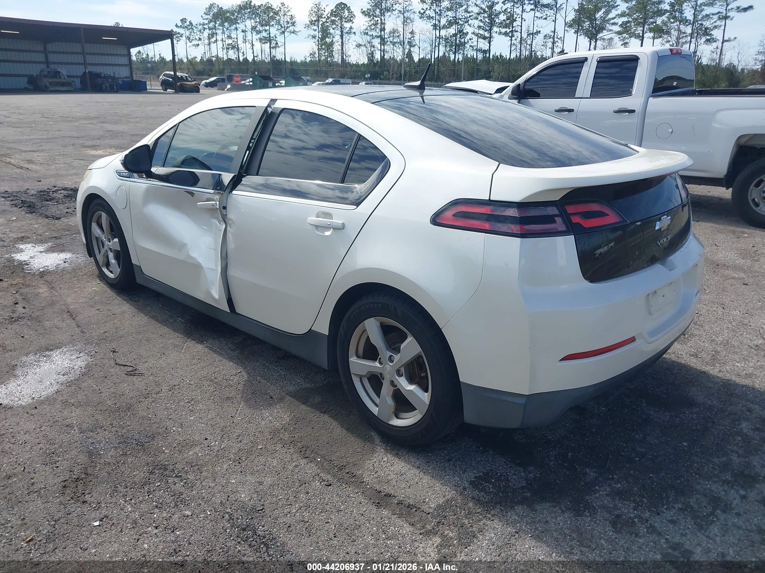 CHEVROLET VOLT image 3