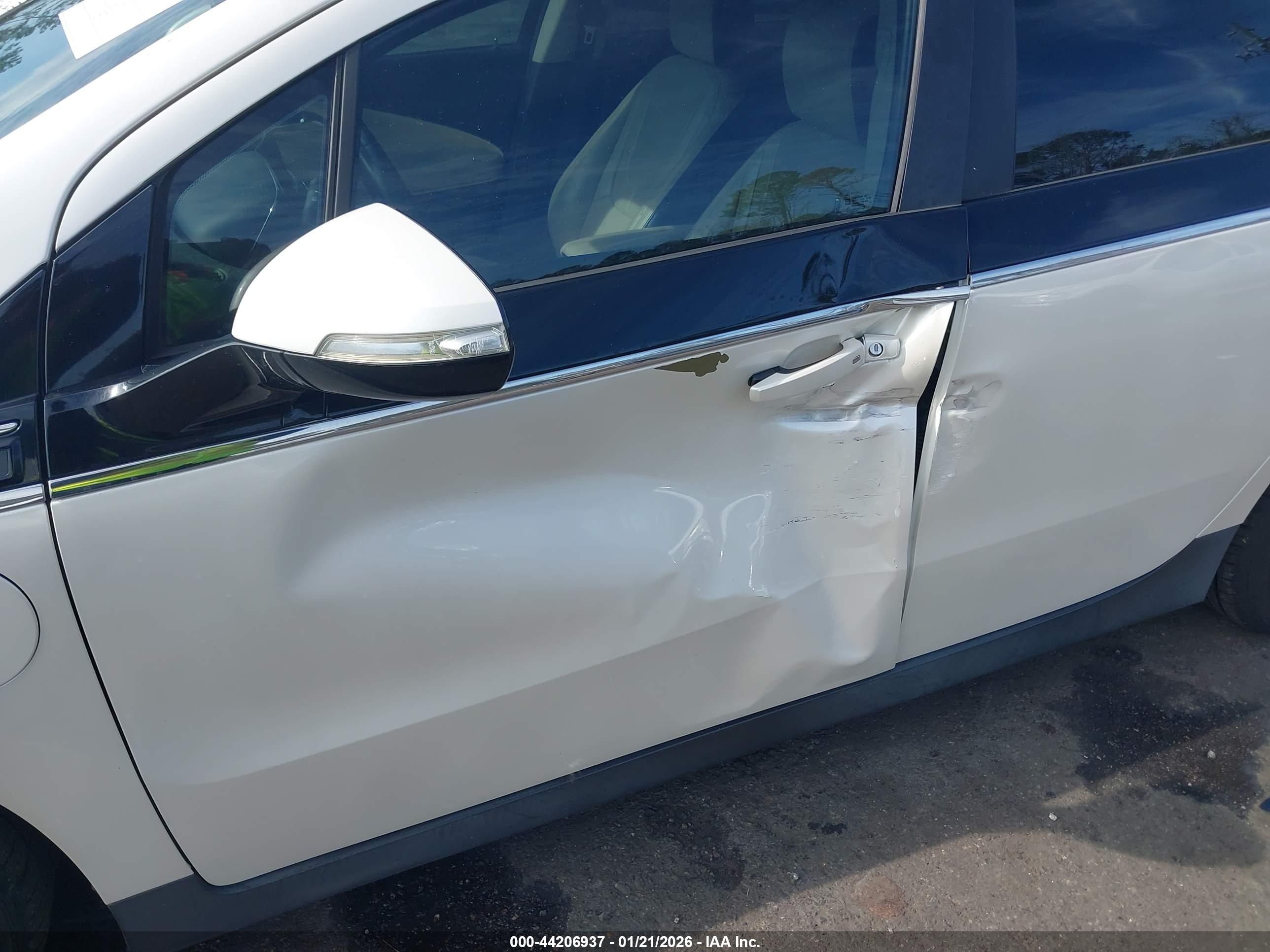 CHEVROLET VOLT image 6