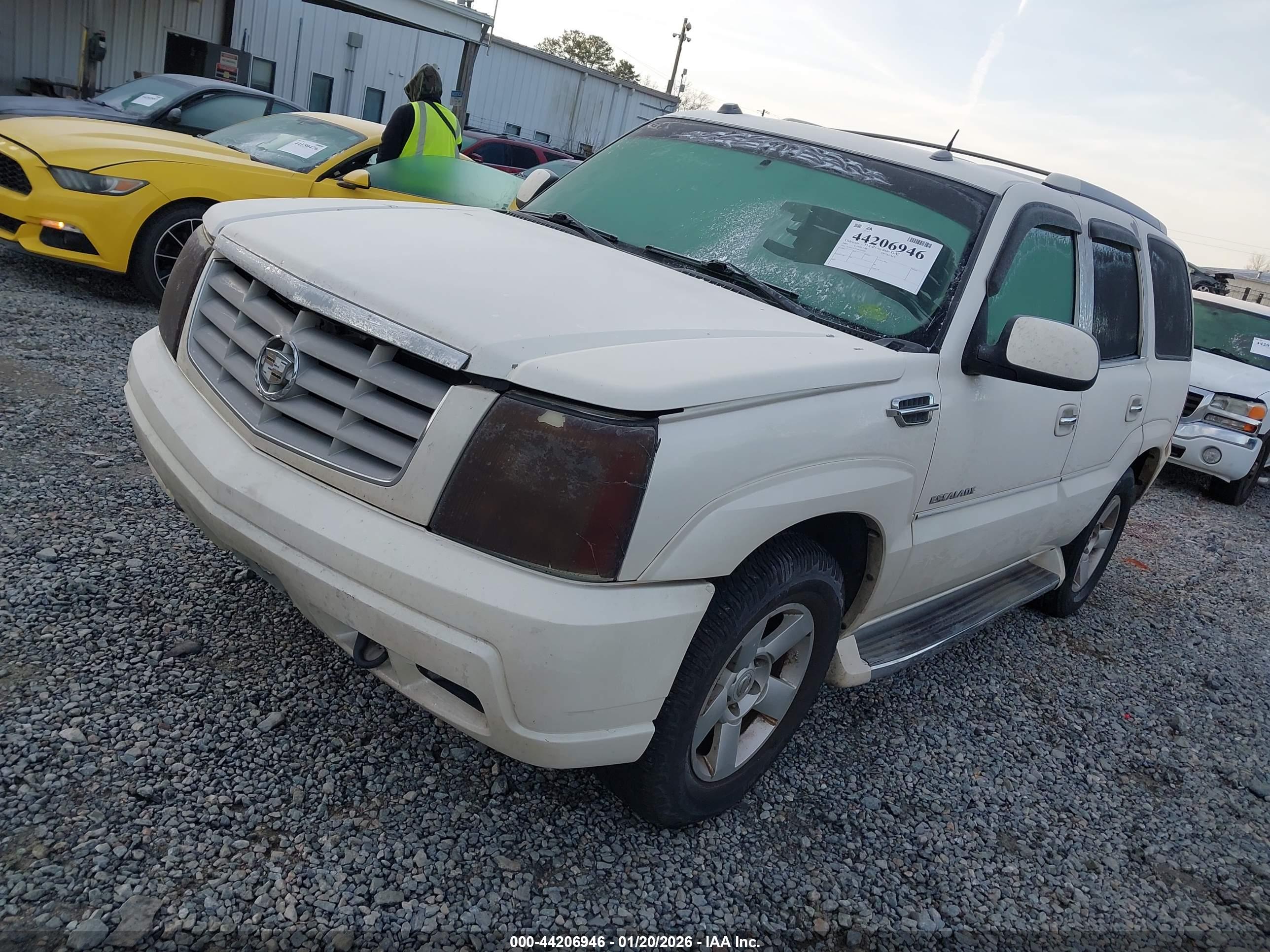 CADILLAC ESCALADE image 2