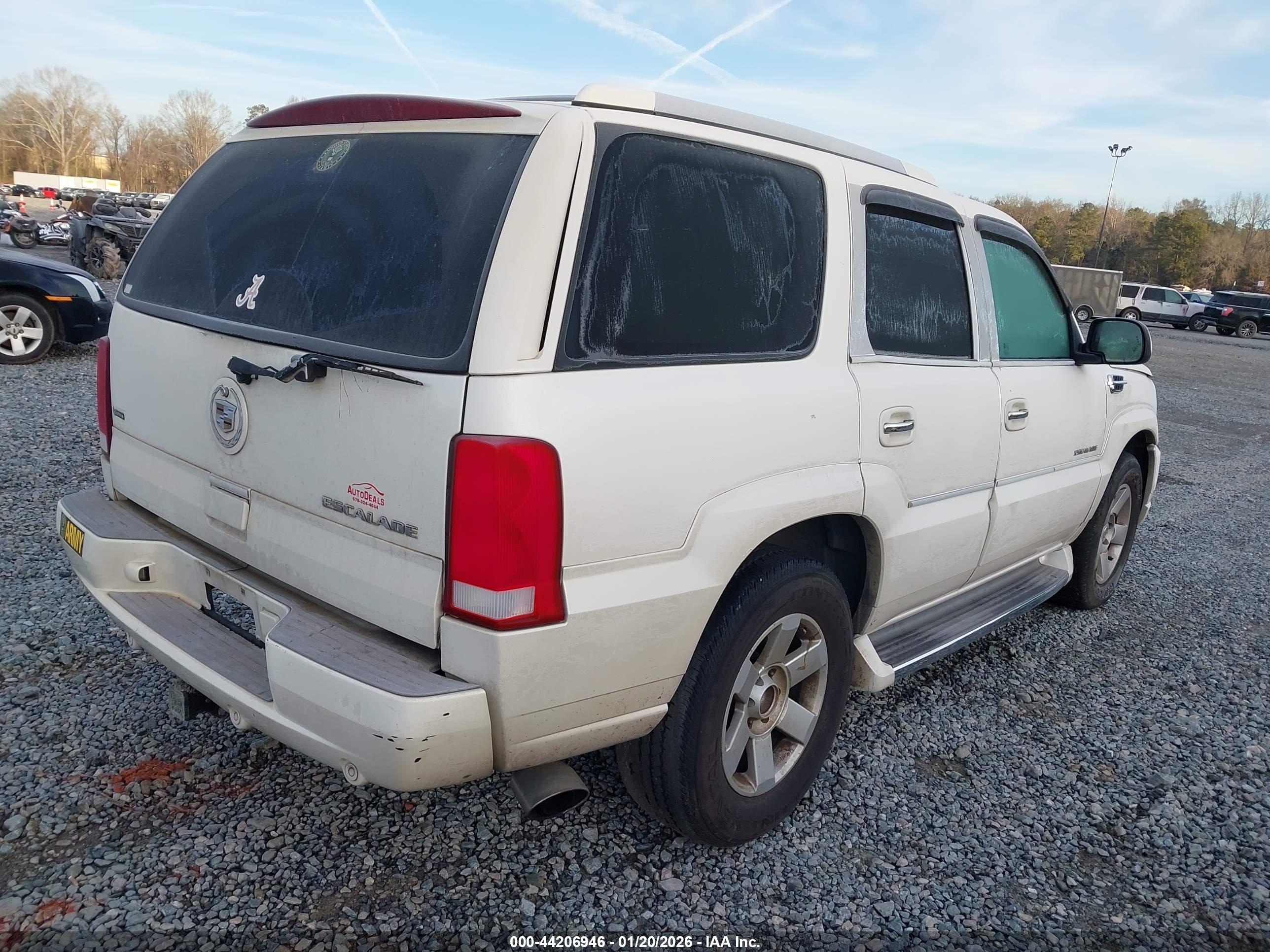 CADILLAC ESCALADE image 4