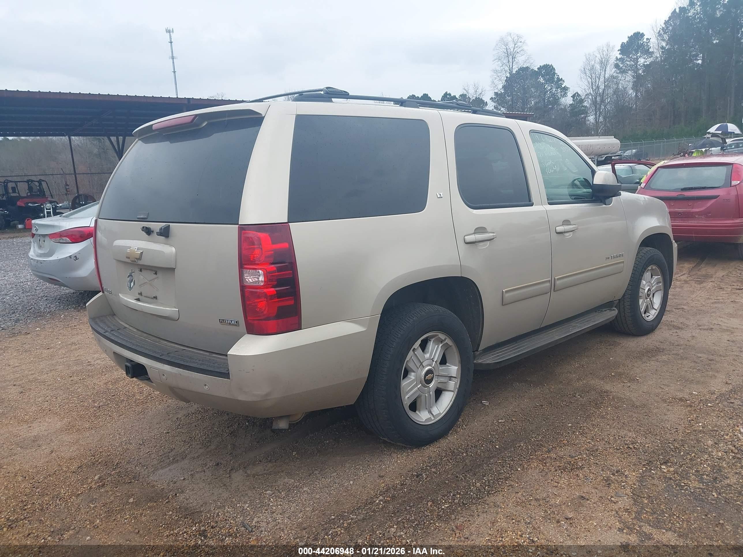 CHEVROLET TAHOE image 4