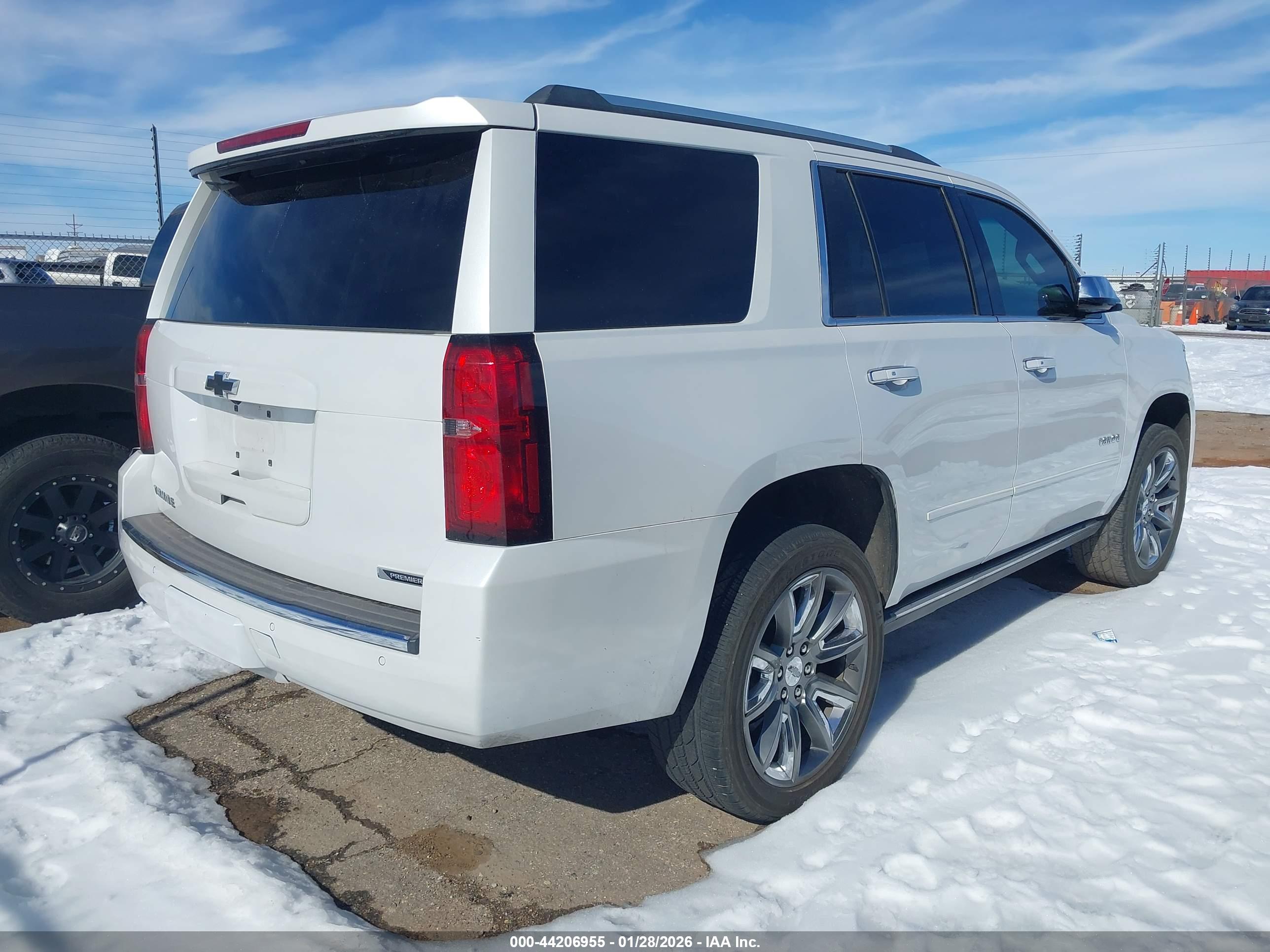 CHEVROLET TAHOE image 4