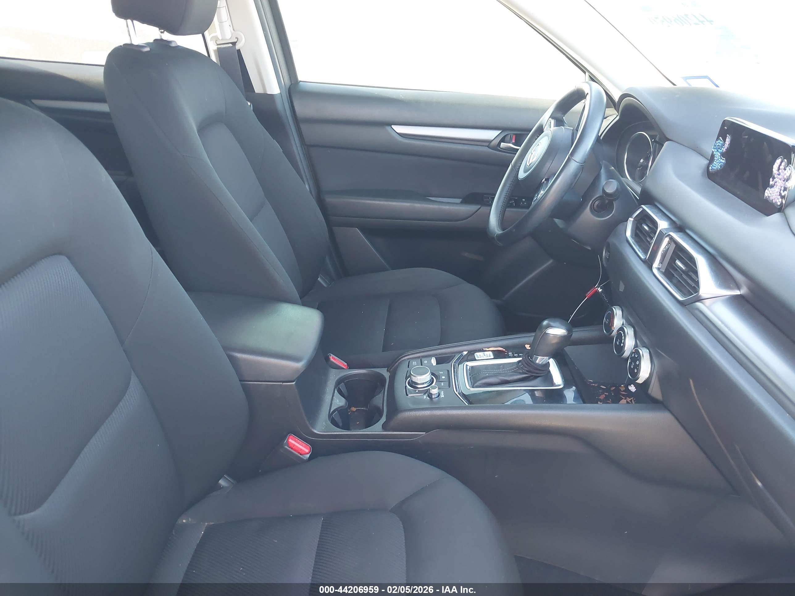 MAZDA CX-5 image 5