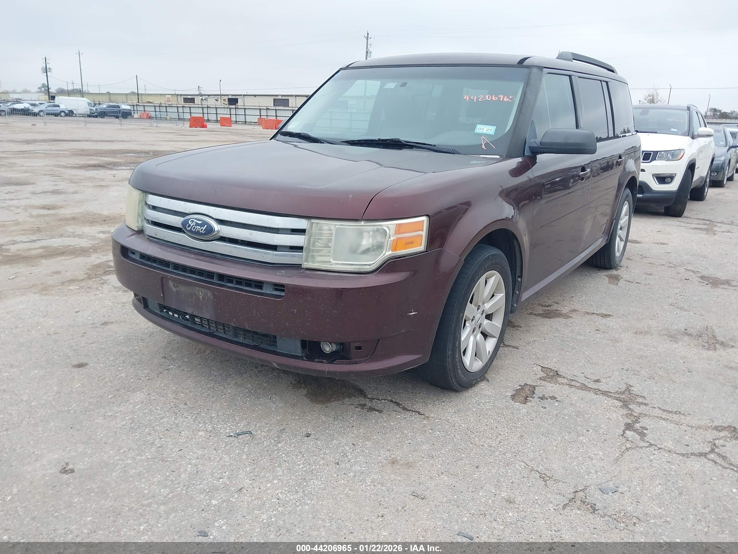 FORD FLEX image 2