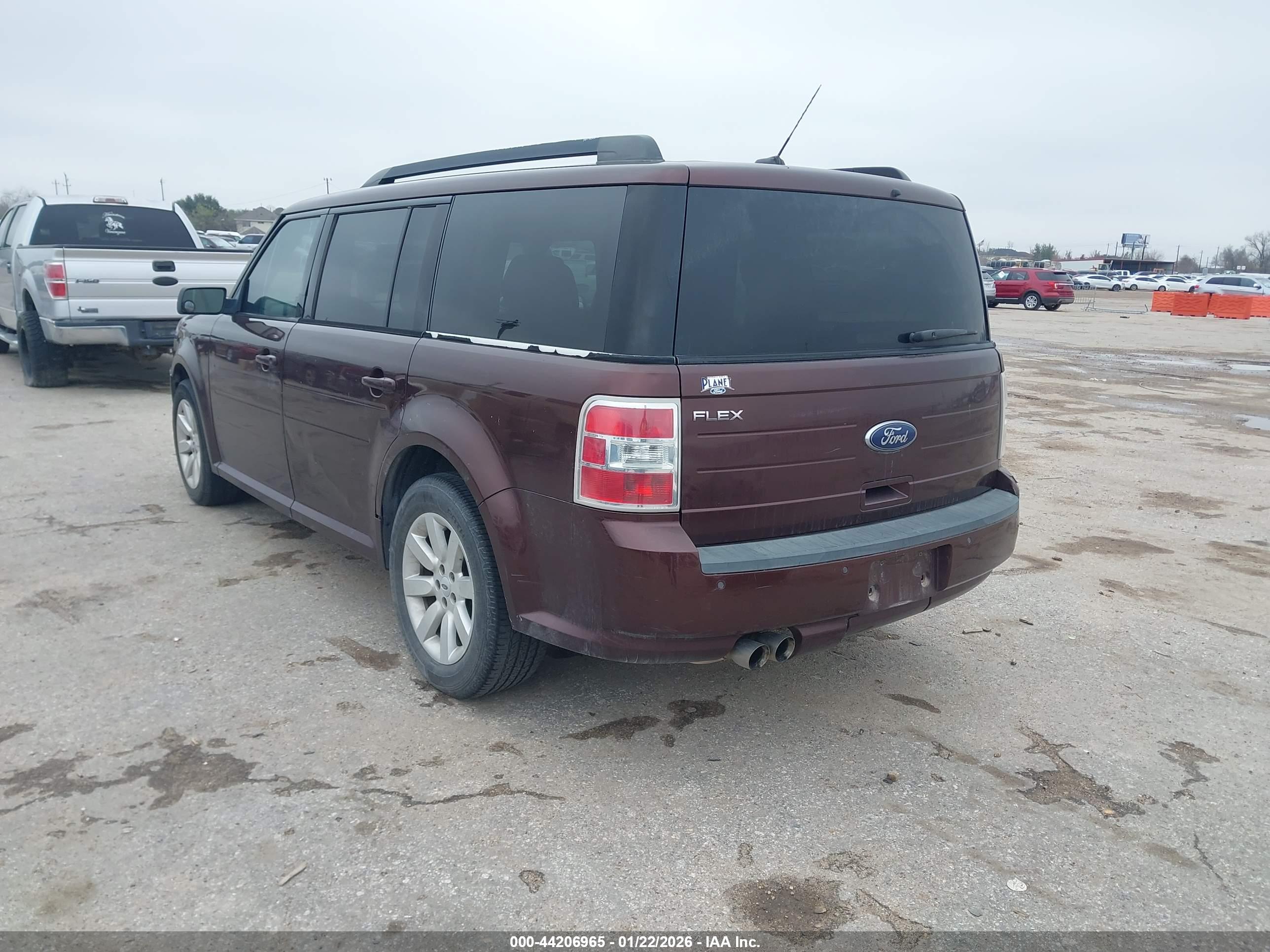 FORD FLEX image 3
