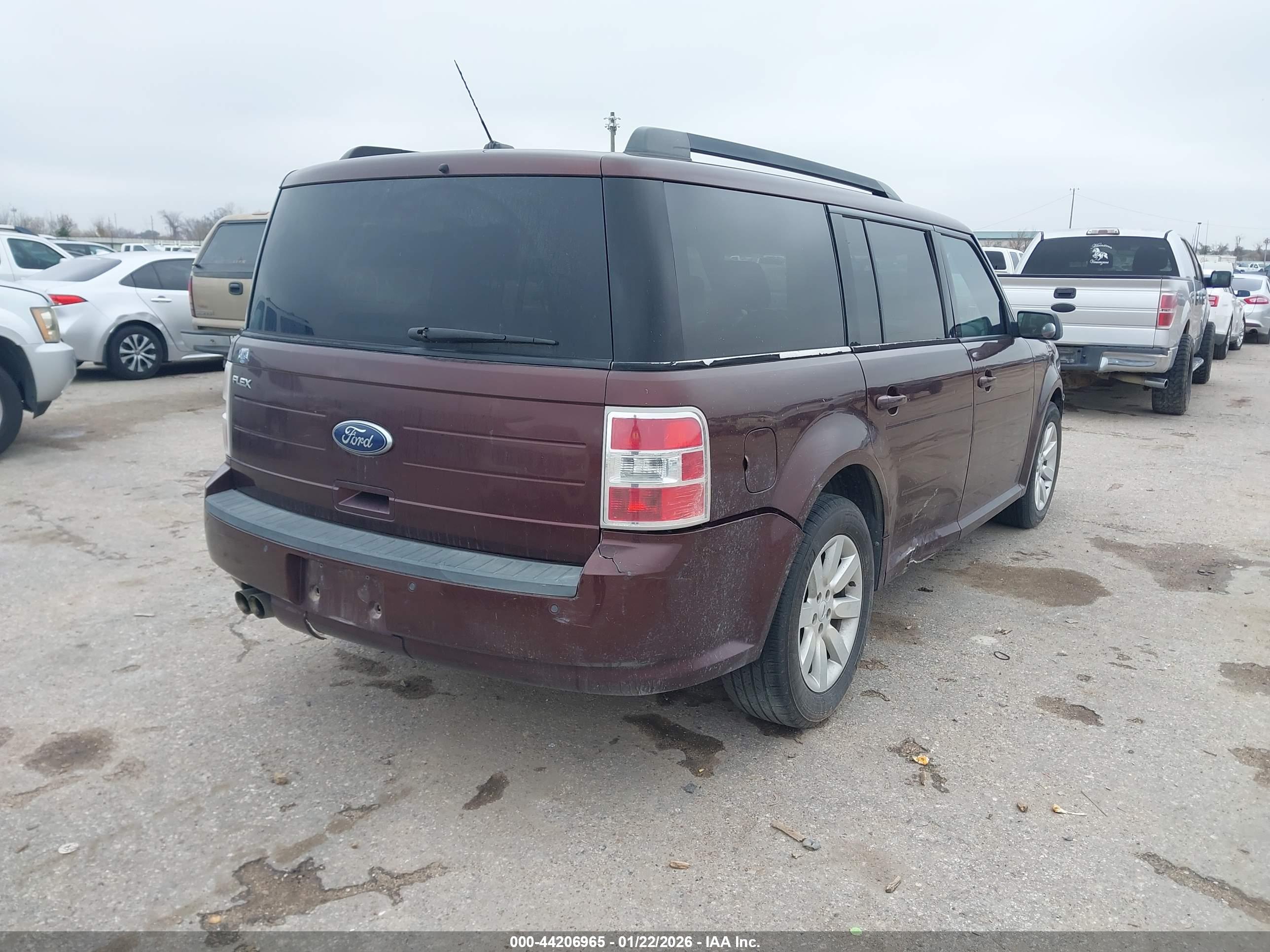 FORD FLEX image 4