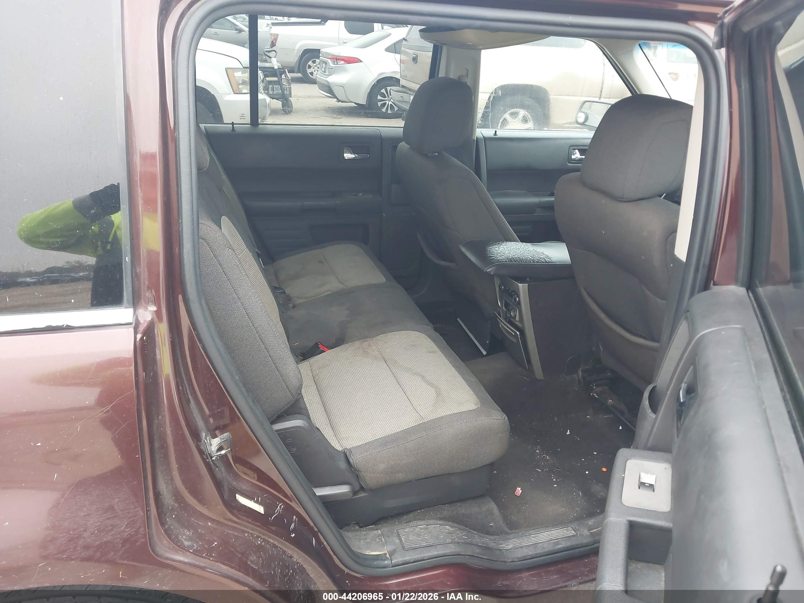 FORD FLEX image 8