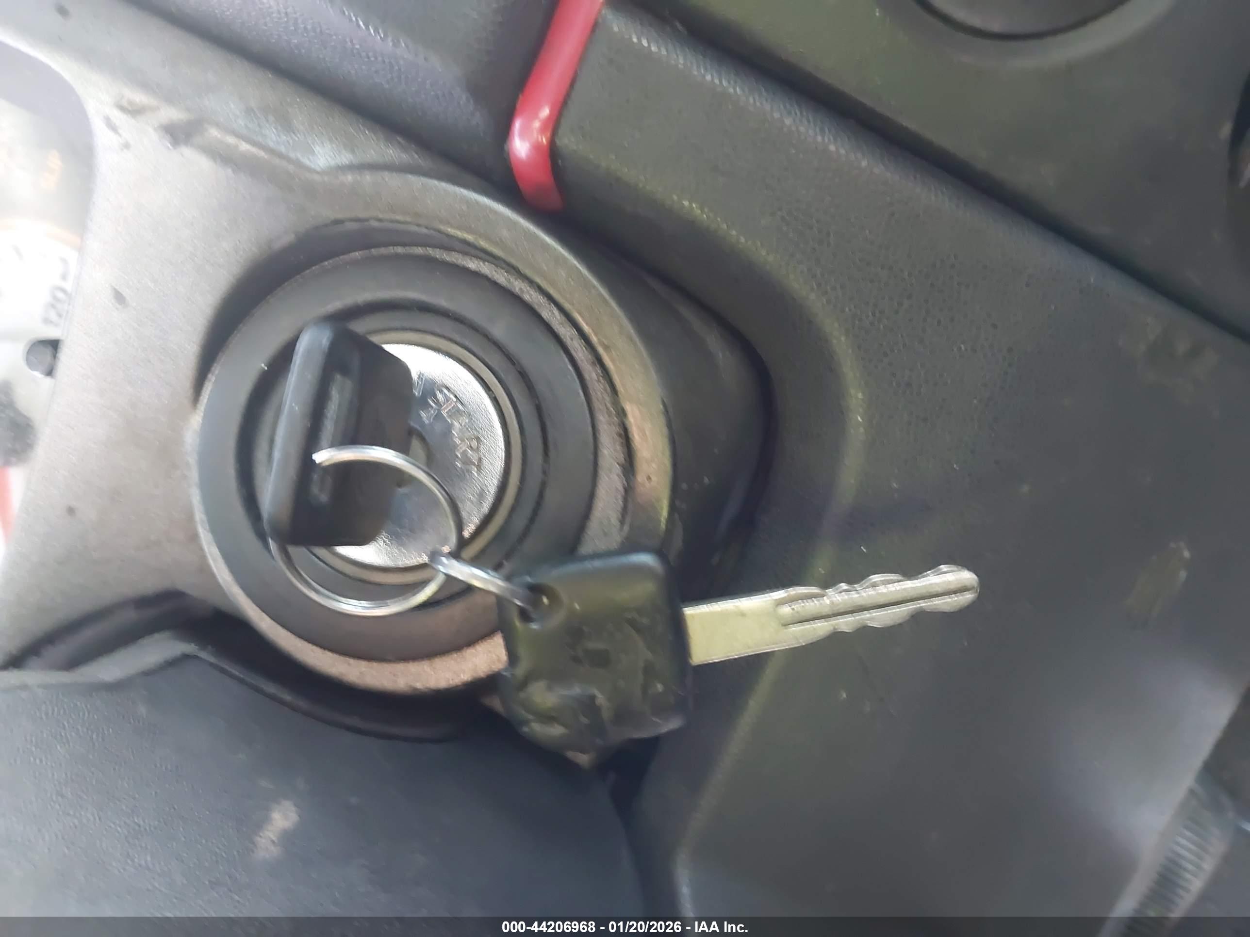NISSAN TITAN image 11
