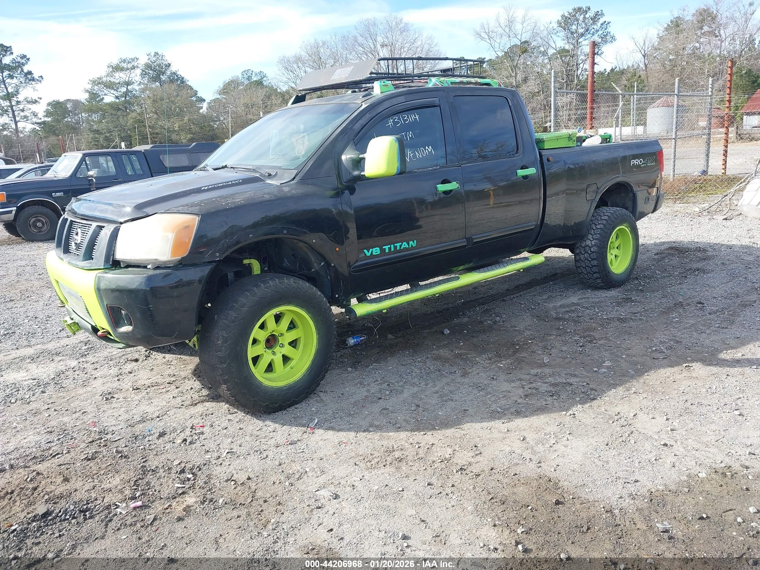 NISSAN TITAN image 2