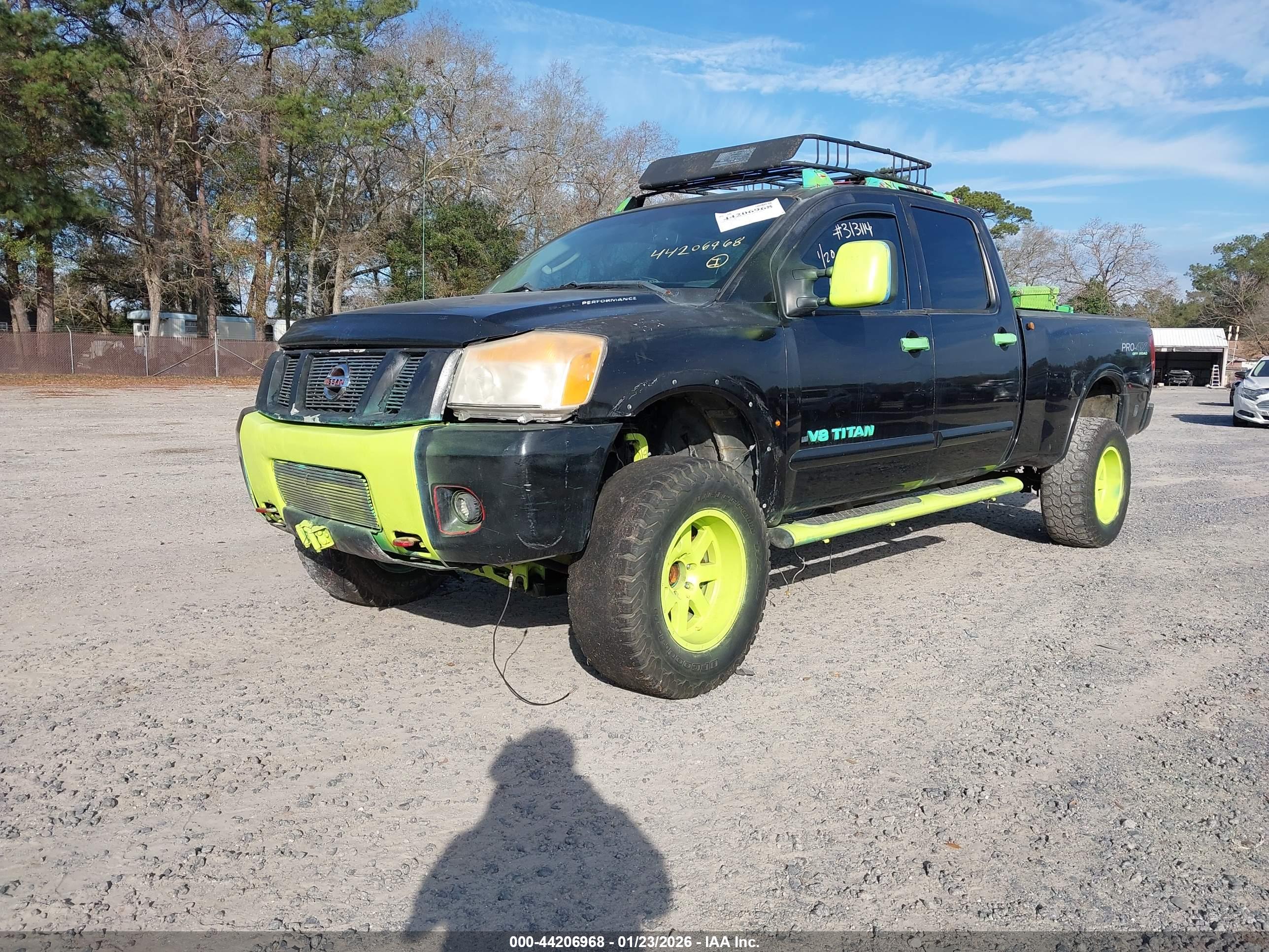 NISSAN TITAN image 6