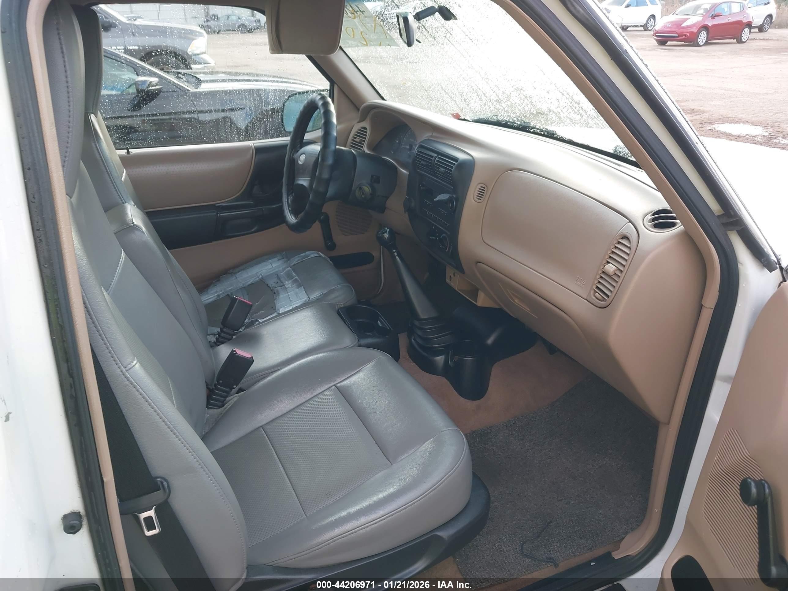 FORD RANGER image 8