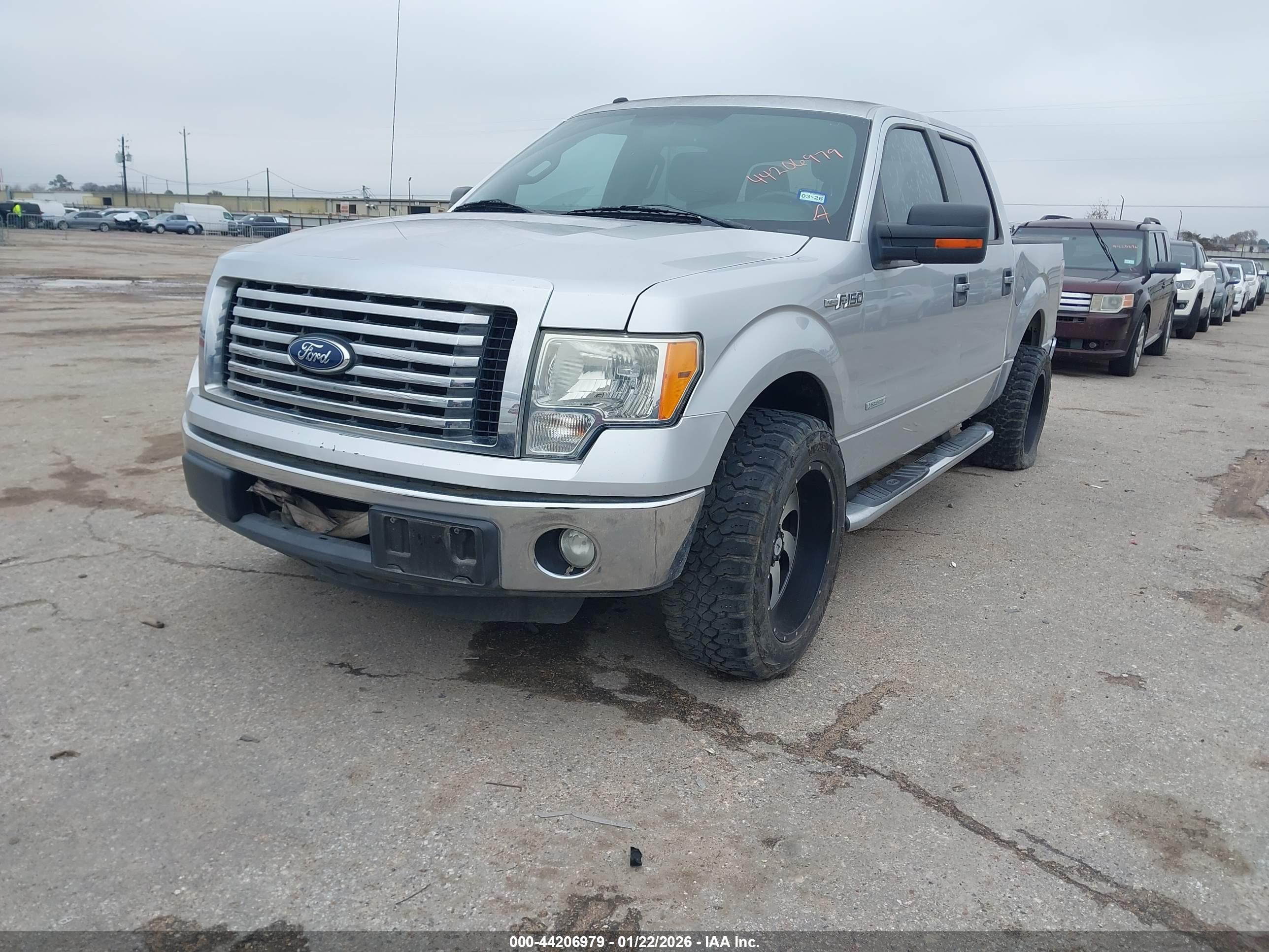 FORD F-150 image 2