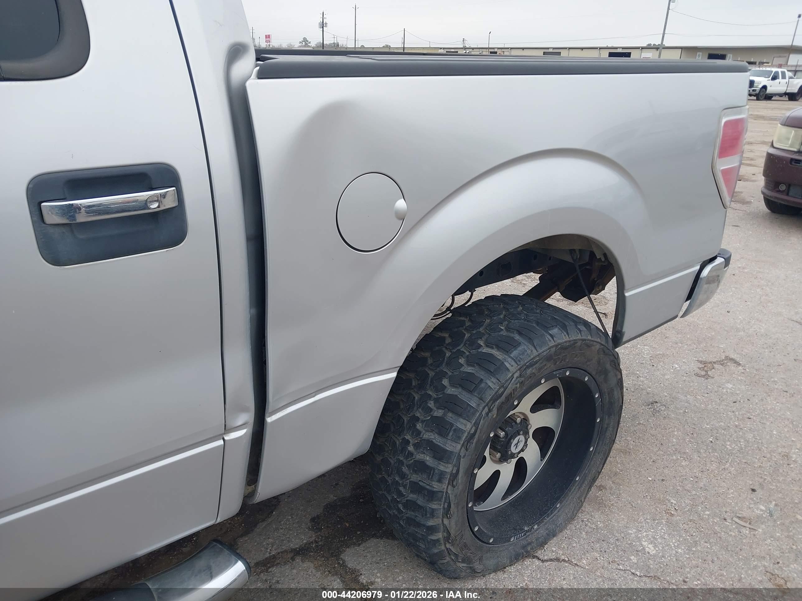 FORD F-150 image 6