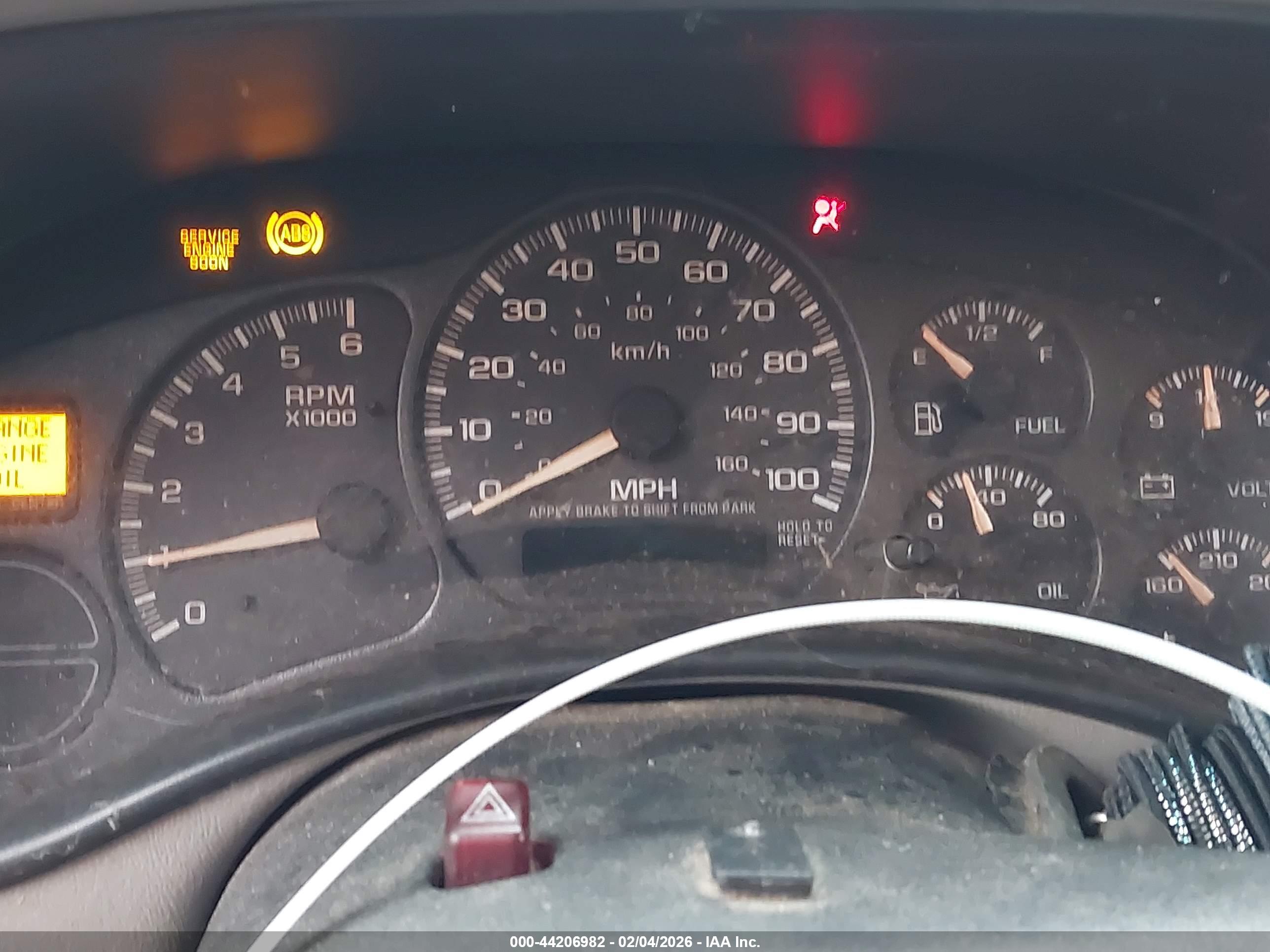 CHEVROLET SUBURBAN image 7
