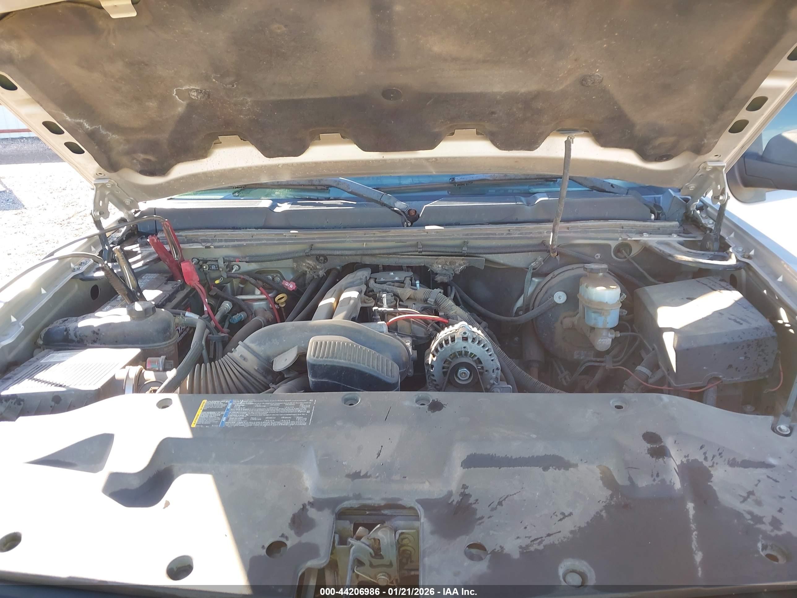CHEVROLET SILVERADO image 10