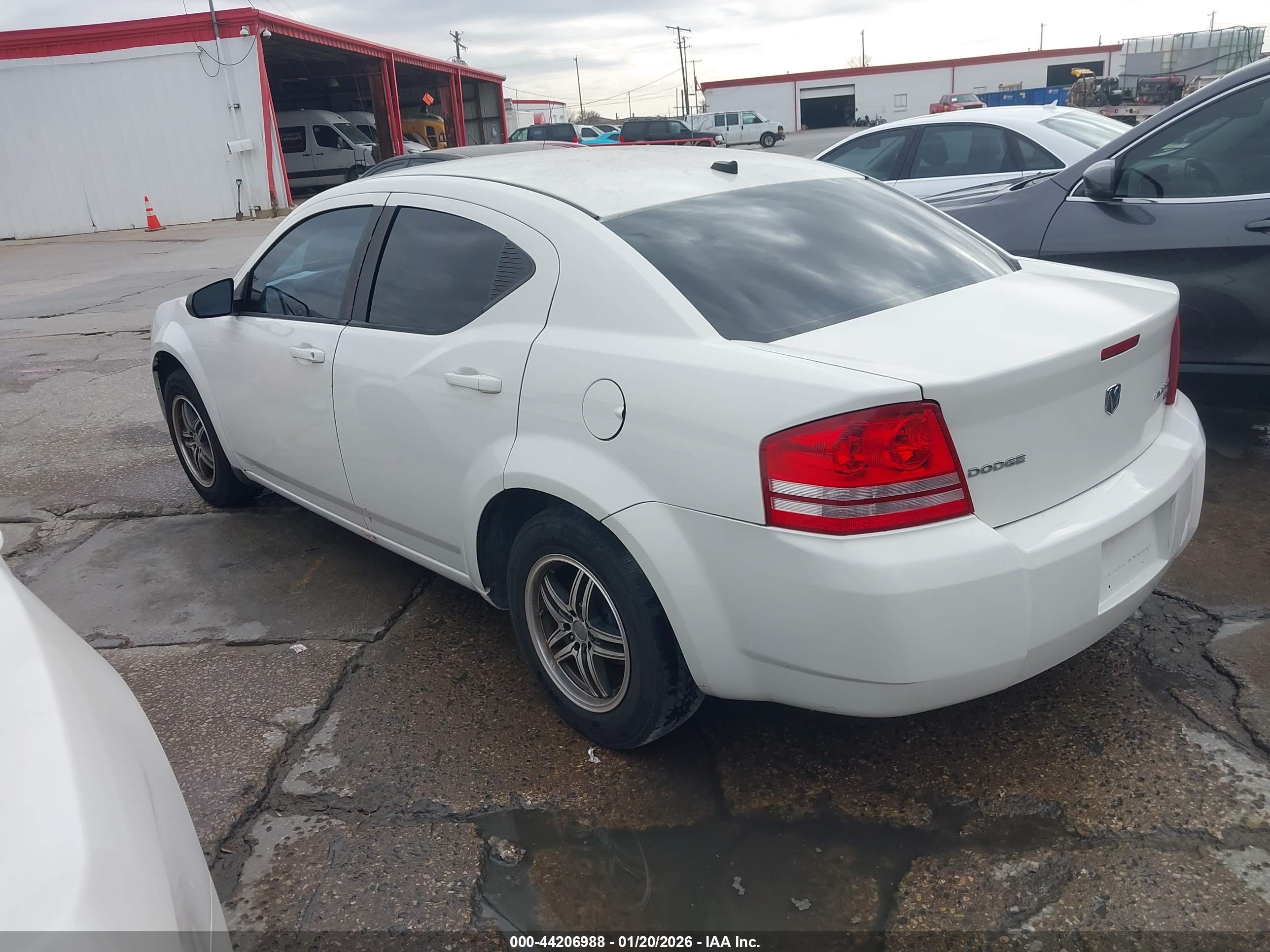 DODGE AVENGER image 3