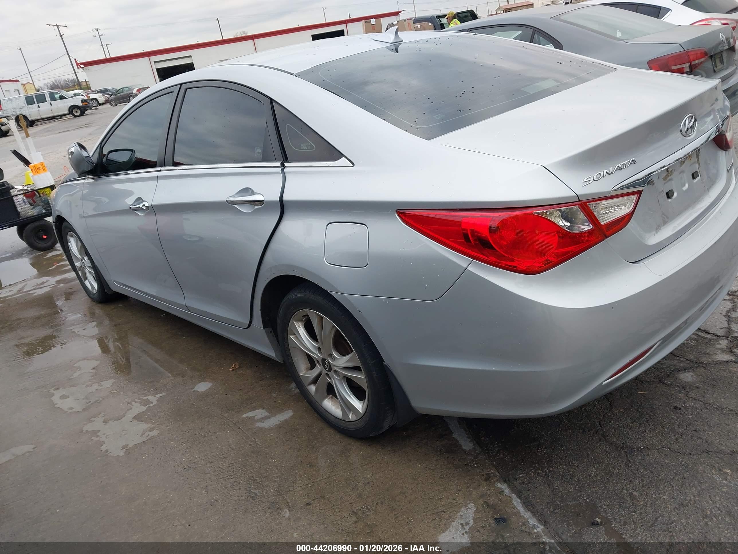 HYUNDAI SONATA image 3