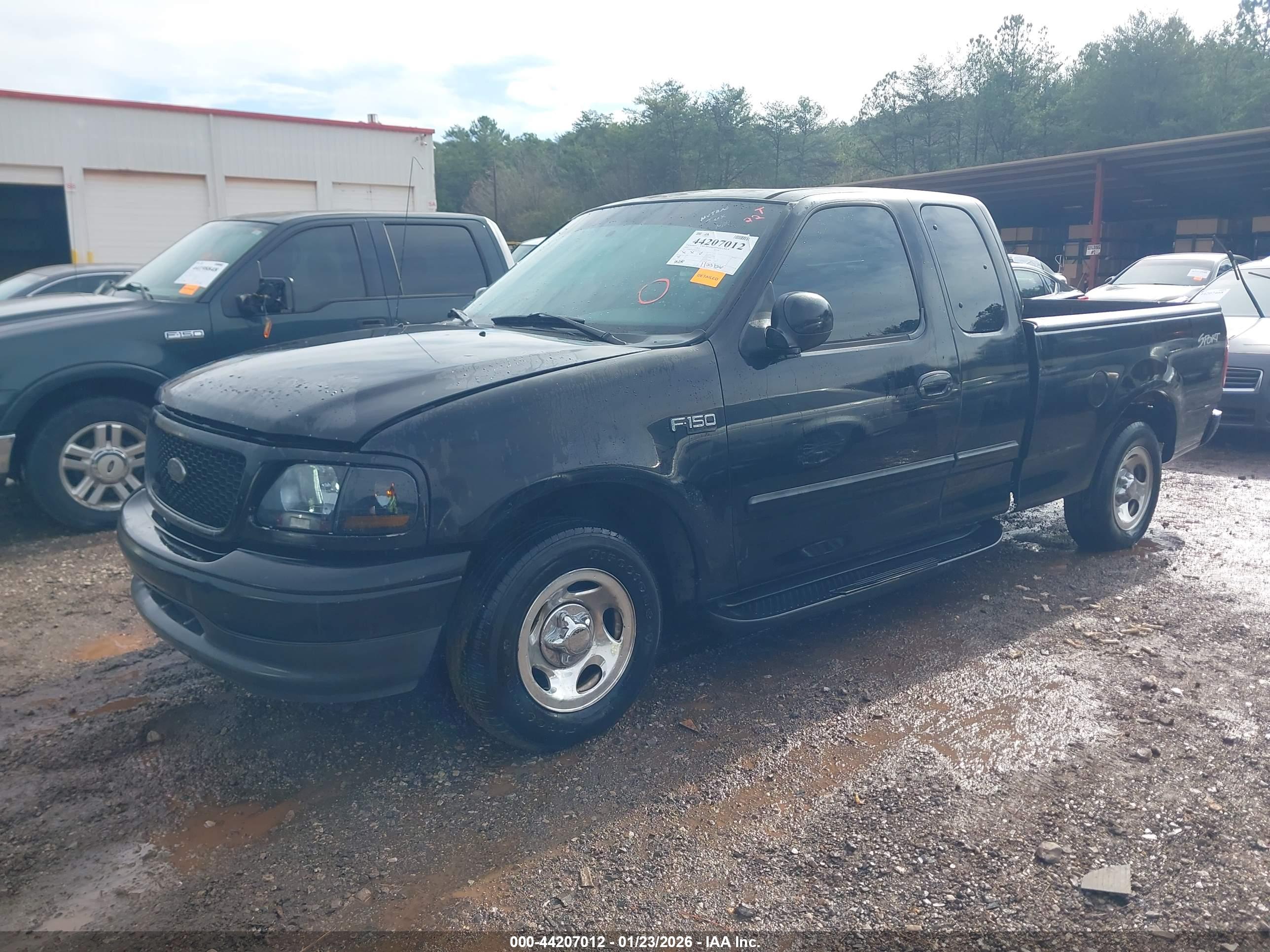 FORD F-150 image 2