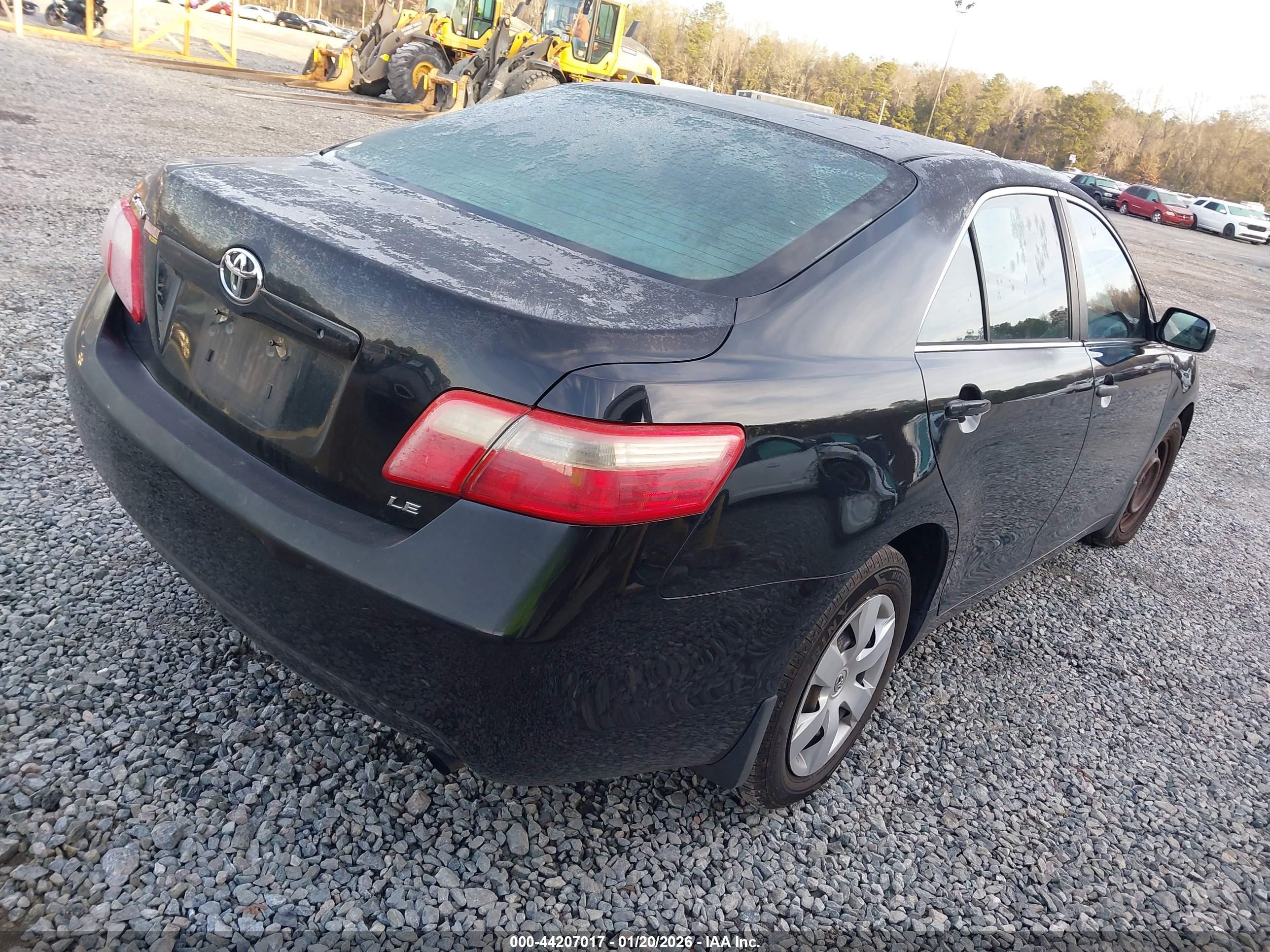 TOYOTA CAMRY image 4