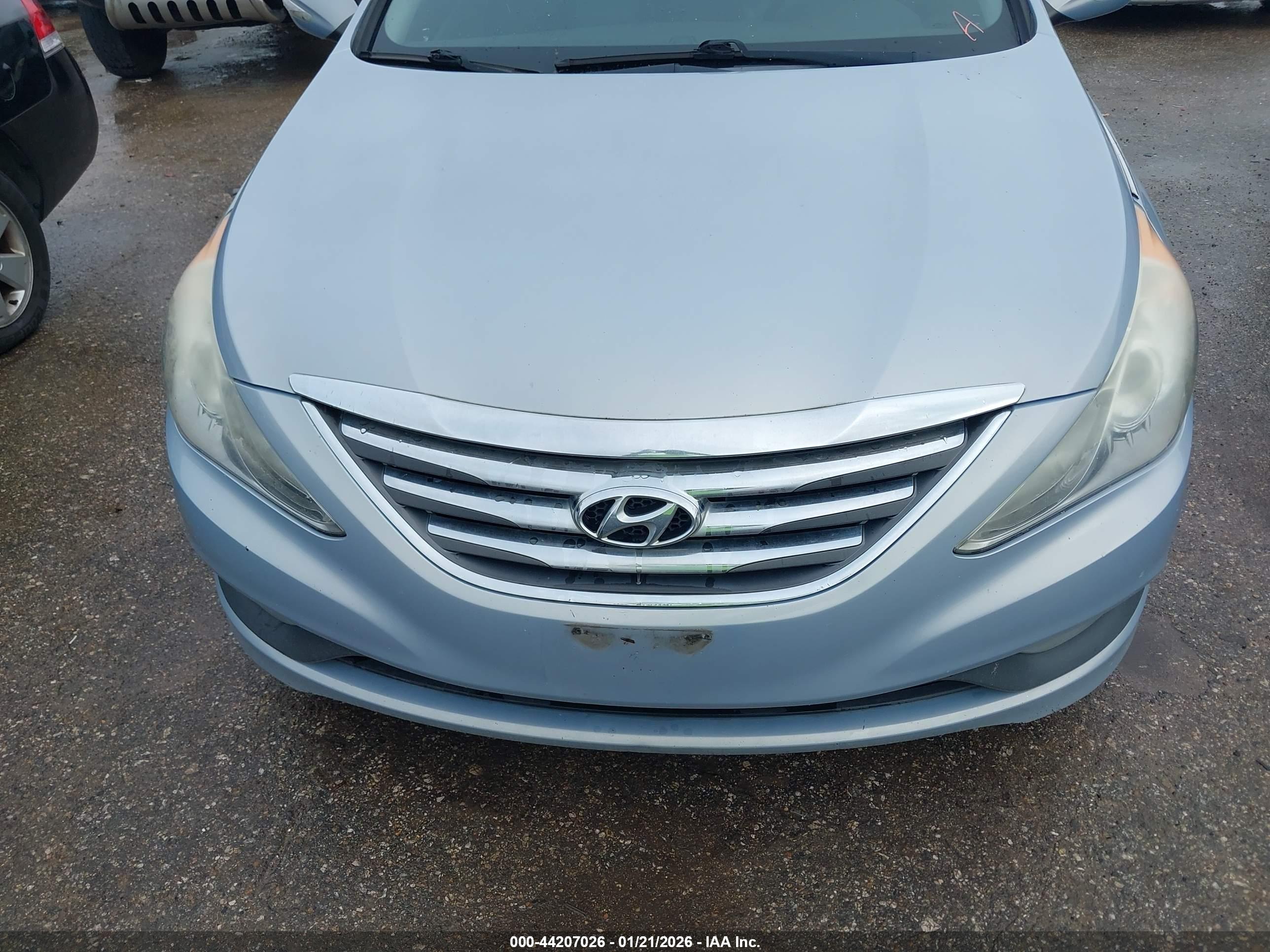 HYUNDAI SONATA image 6