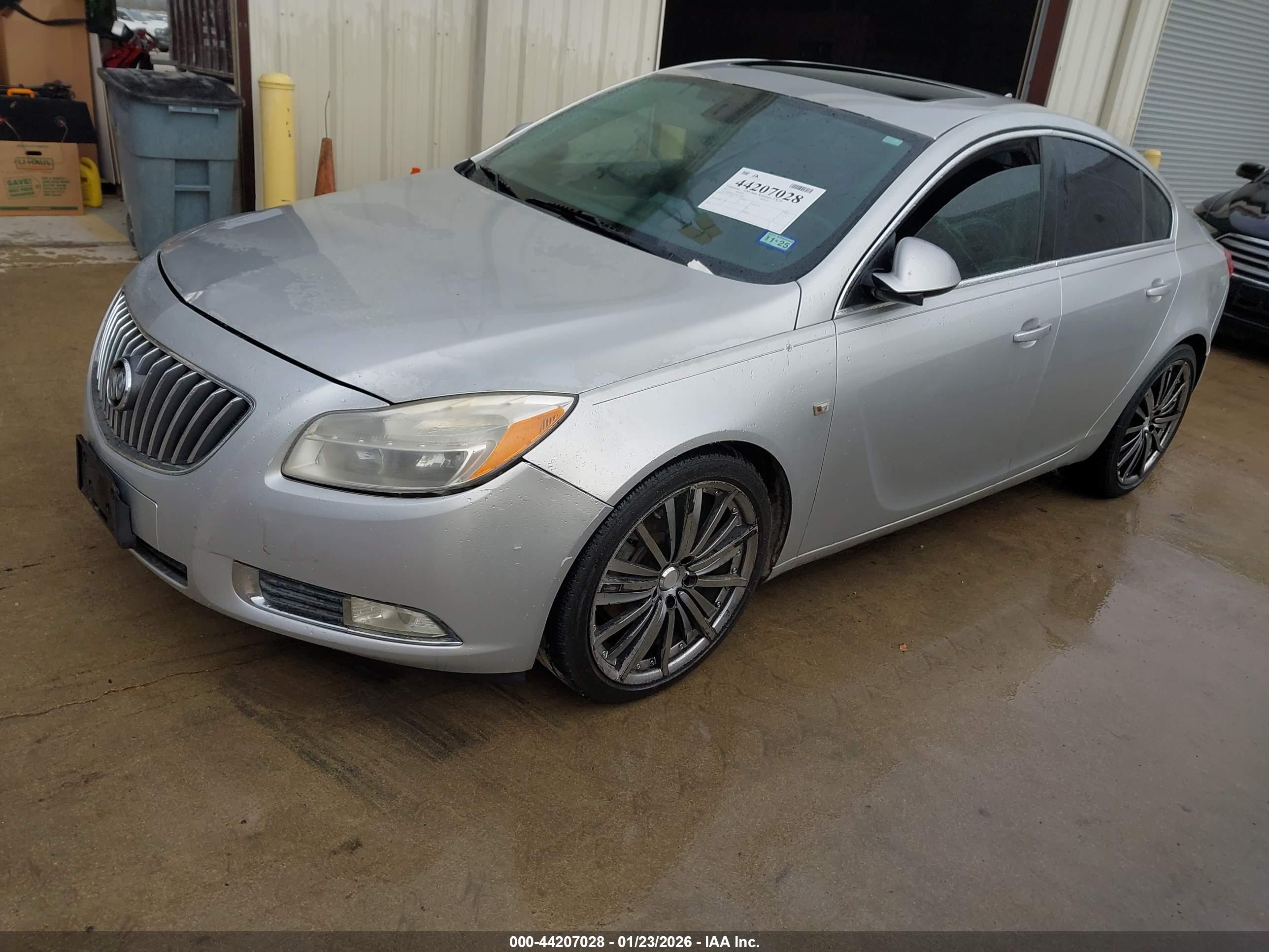 BUICK REGAL image 2