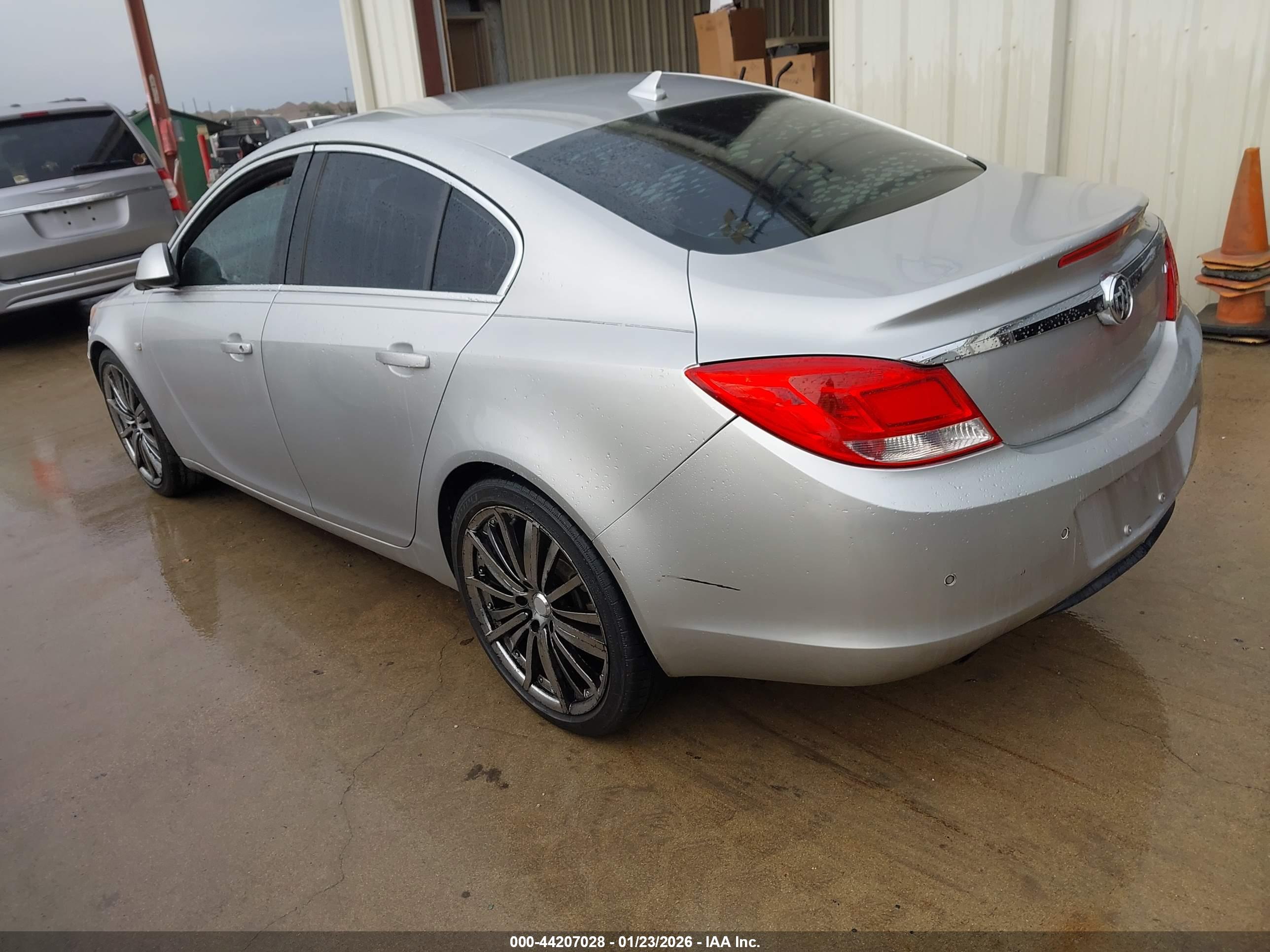 BUICK REGAL image 3