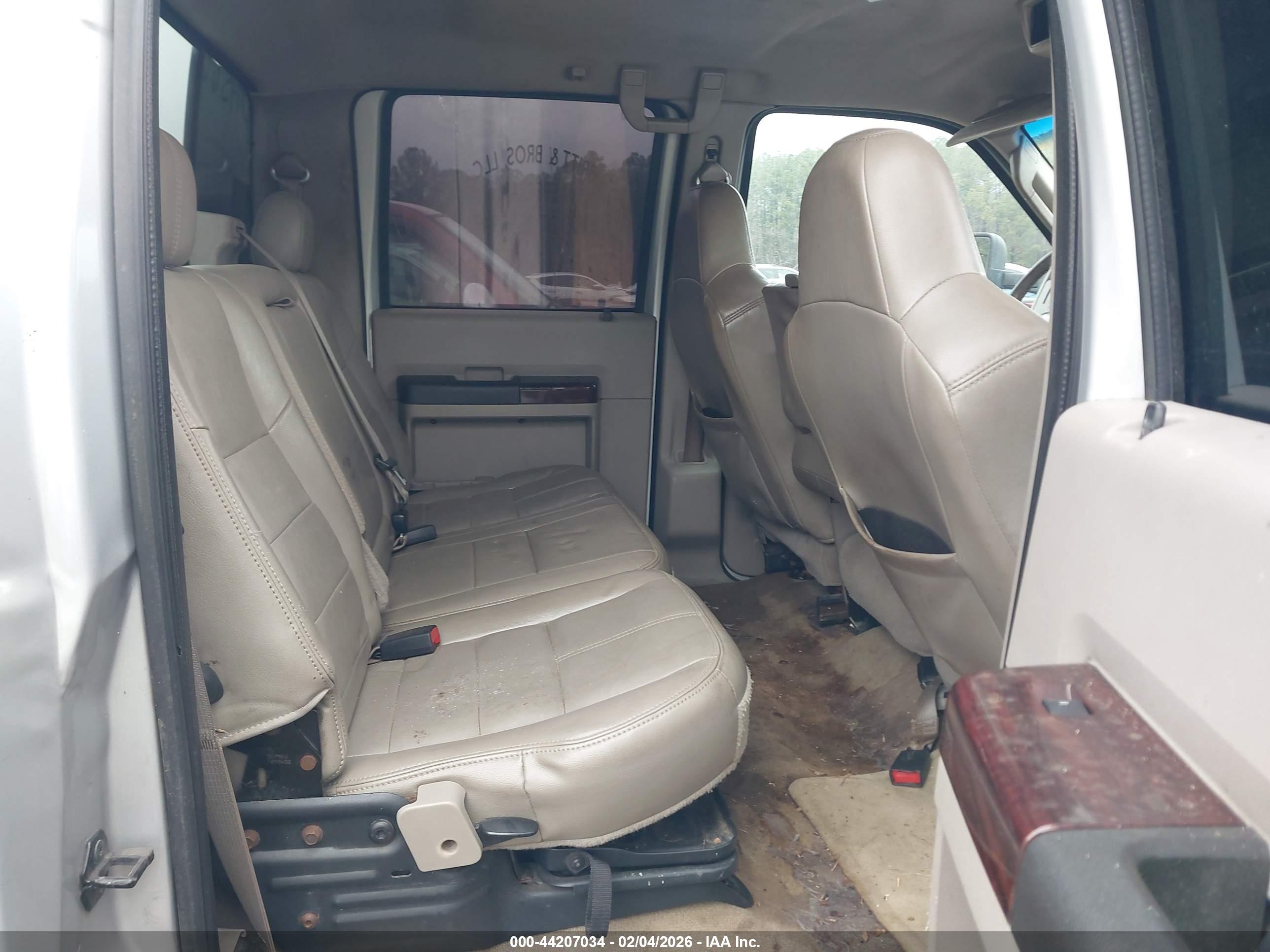 FORD F-350 image 8