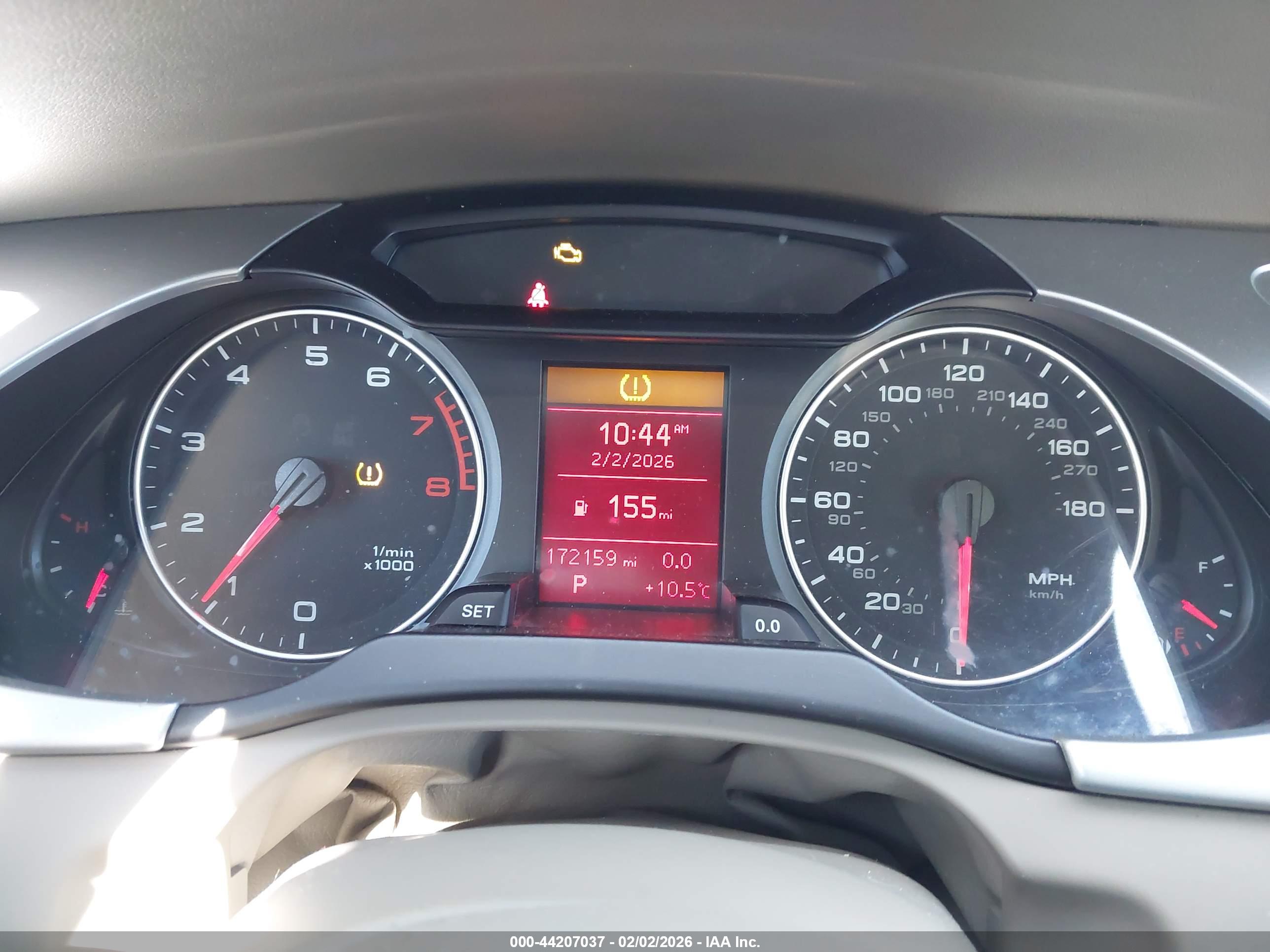 AUDI A4 image 7
