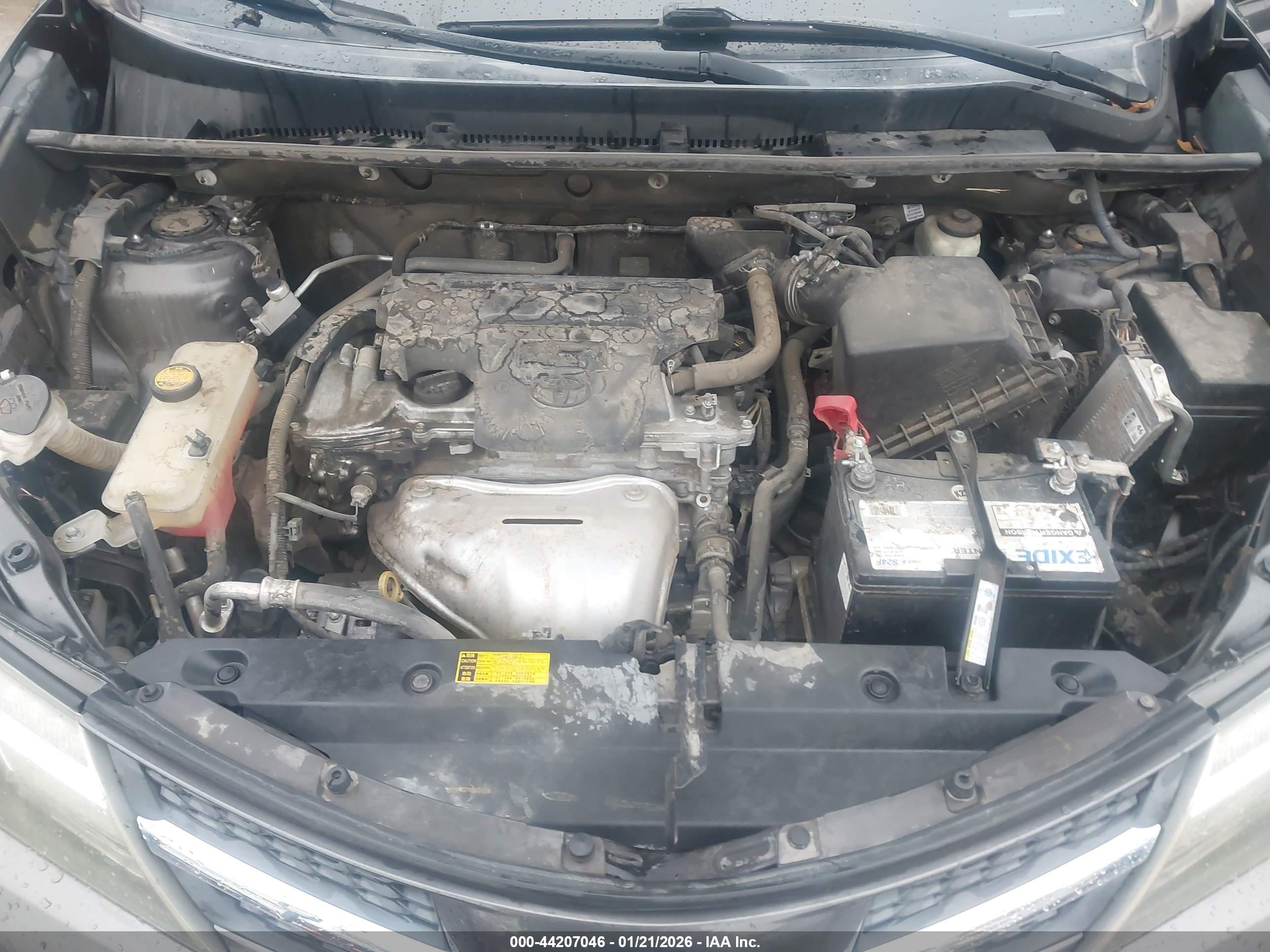 TOYOTA RAV4 image 10