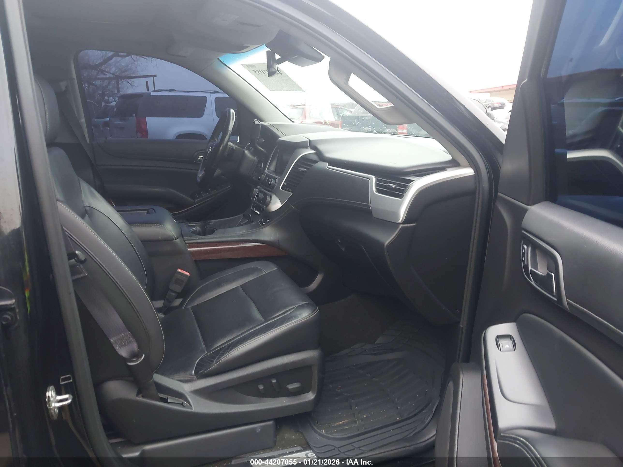 GMC YUKON image 5