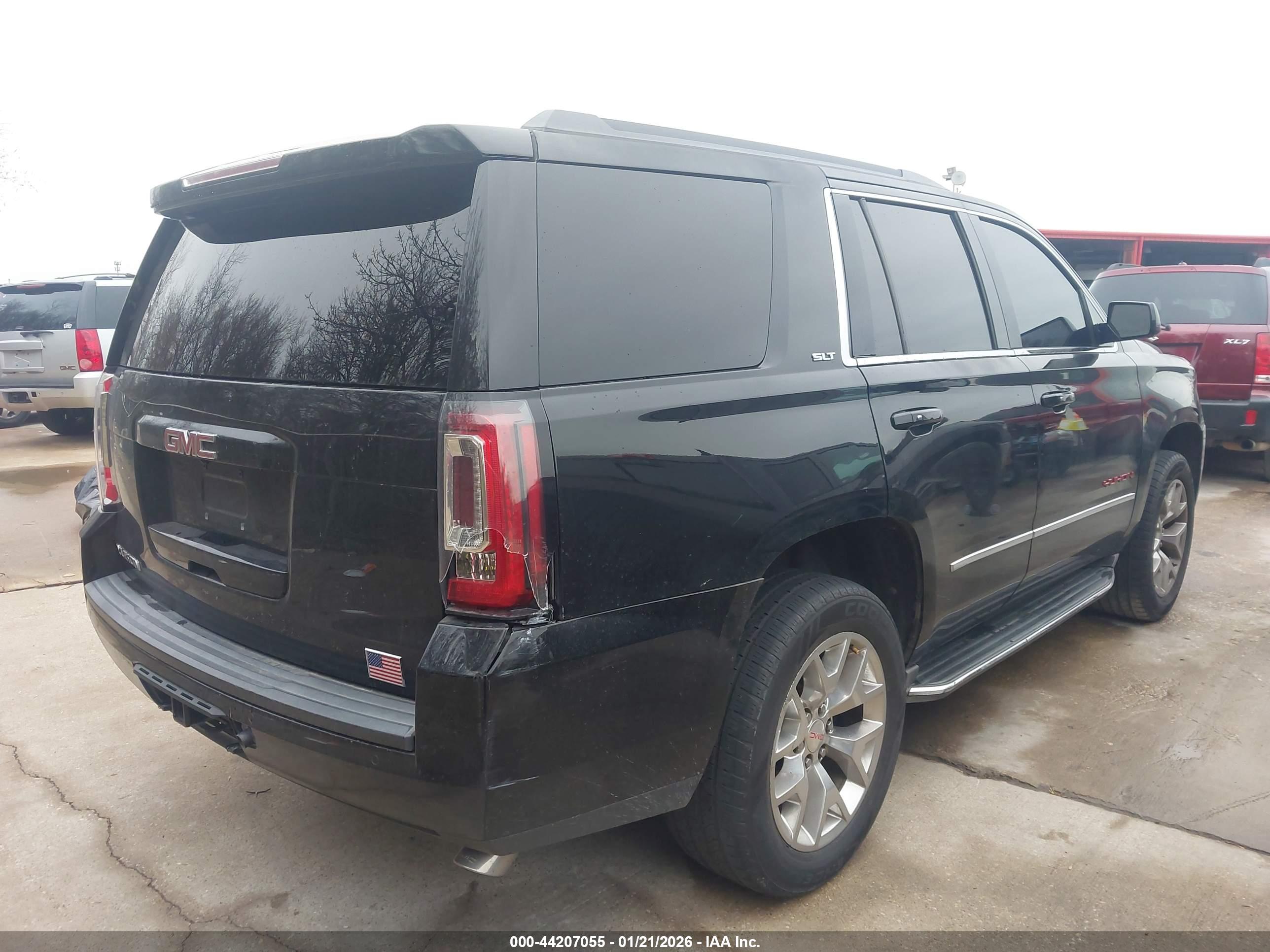 GMC YUKON image 6