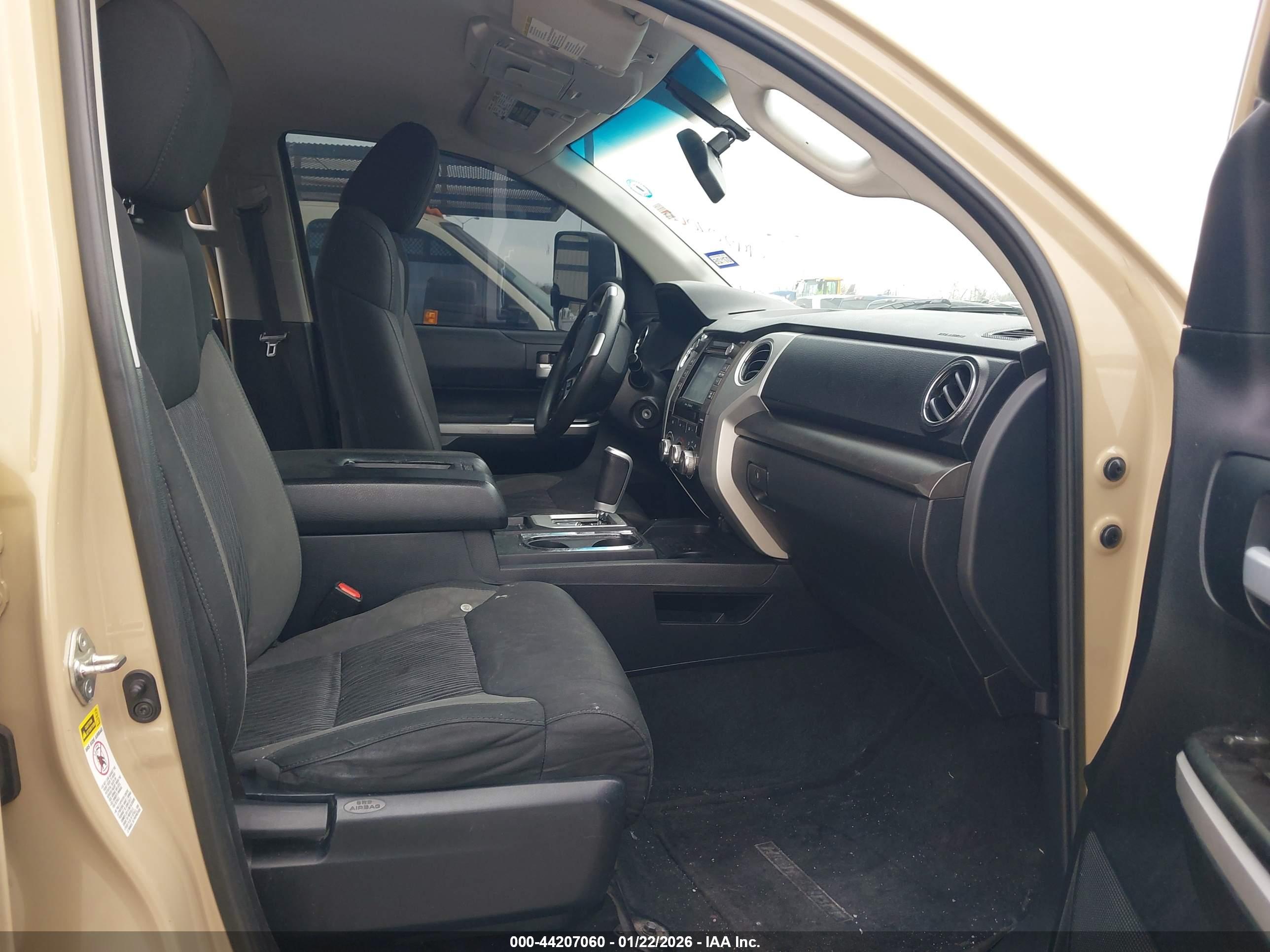 TOYOTA TUNDRA image 5