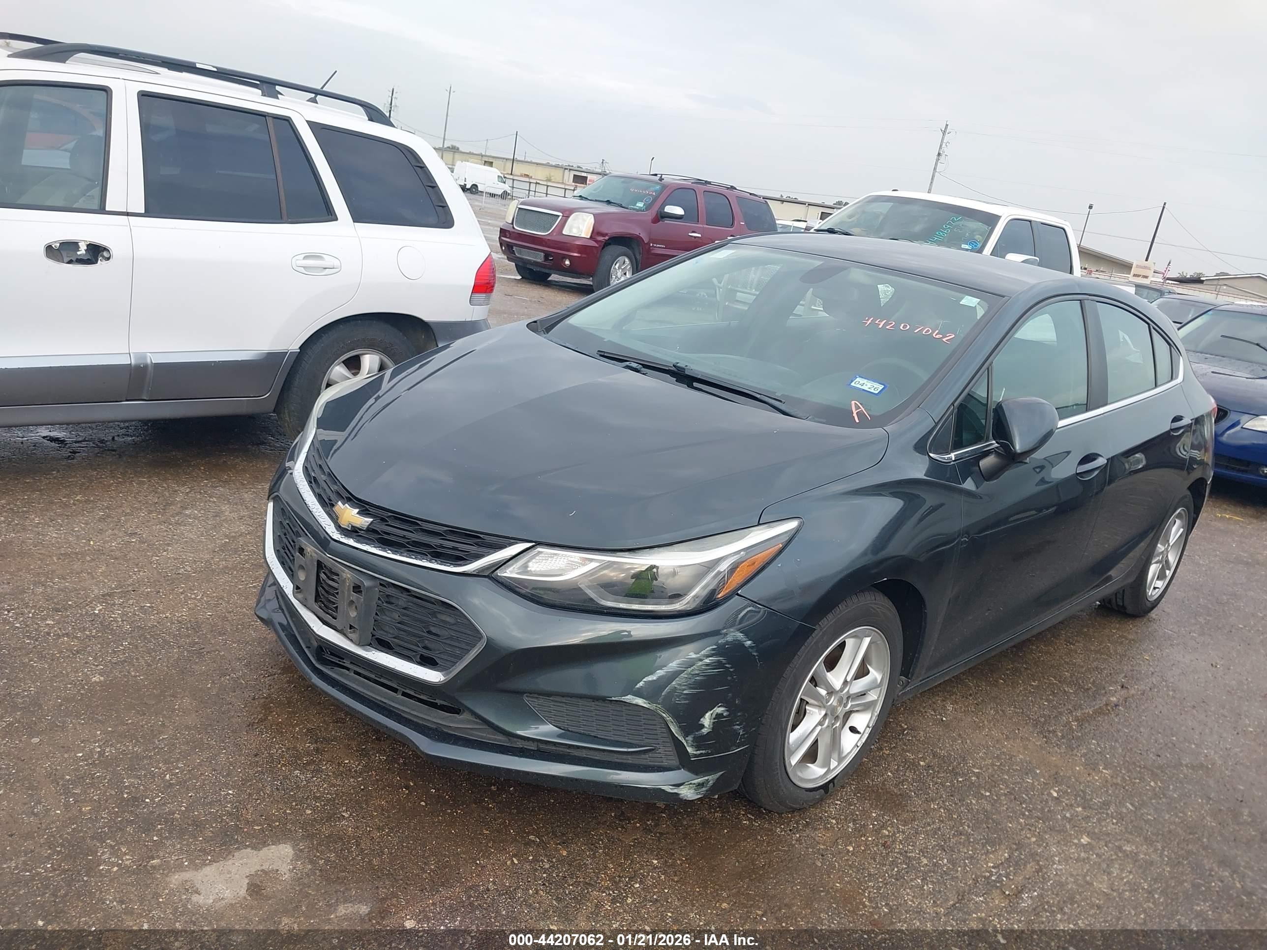 CHEVROLET CRUZE image 2