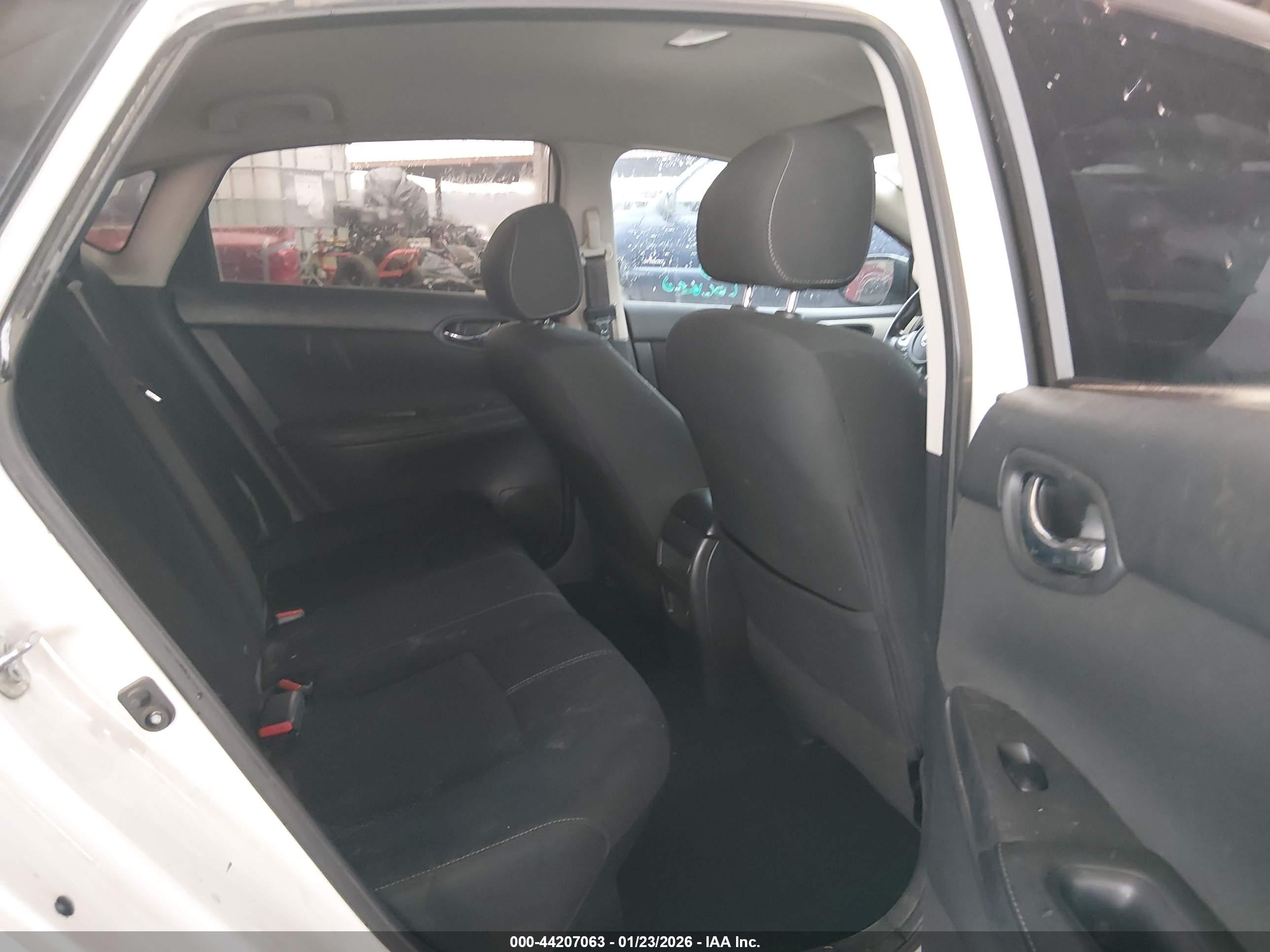 NISSAN SENTRA image 8