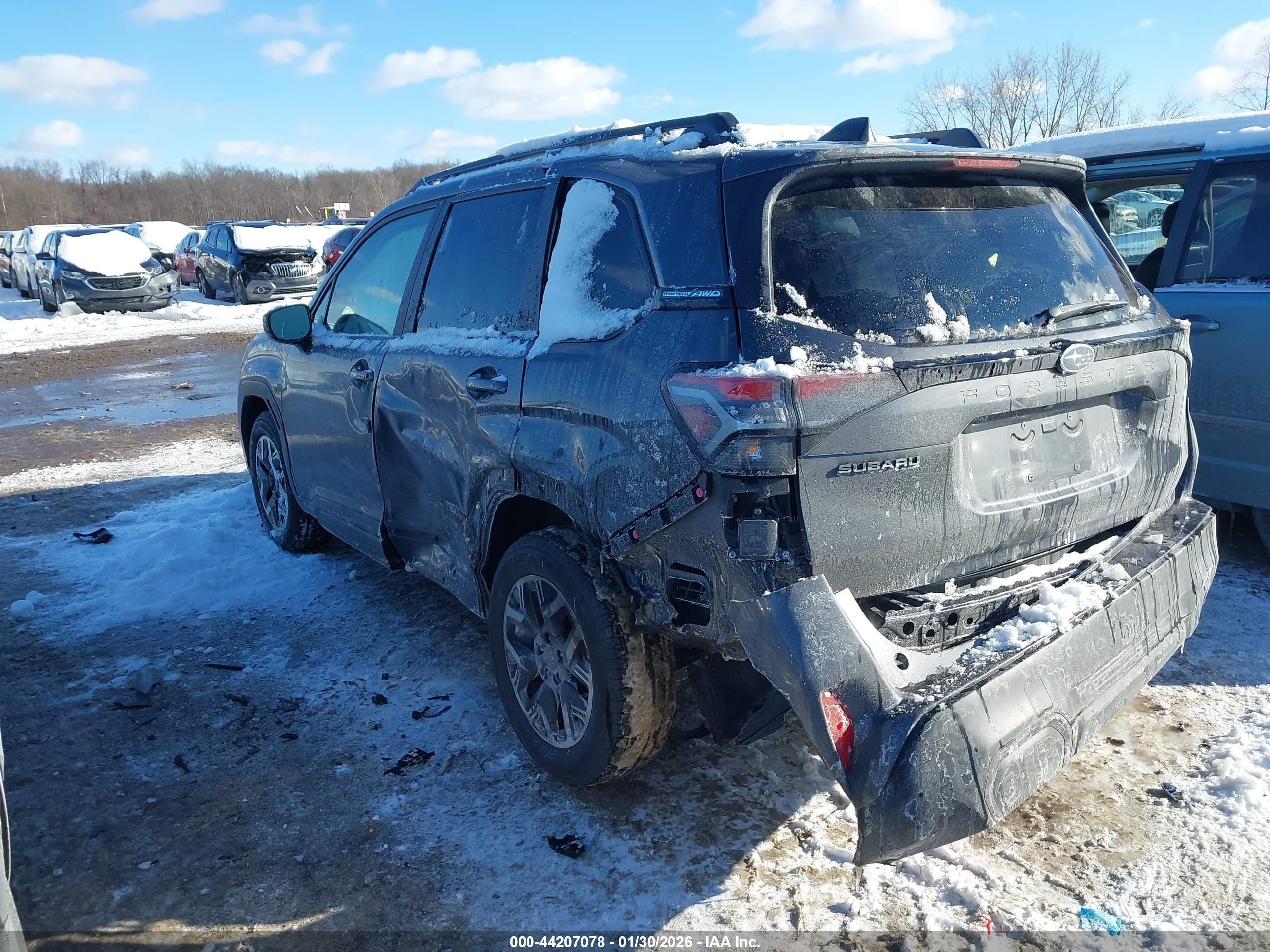 SUBARU FORESTER image 3