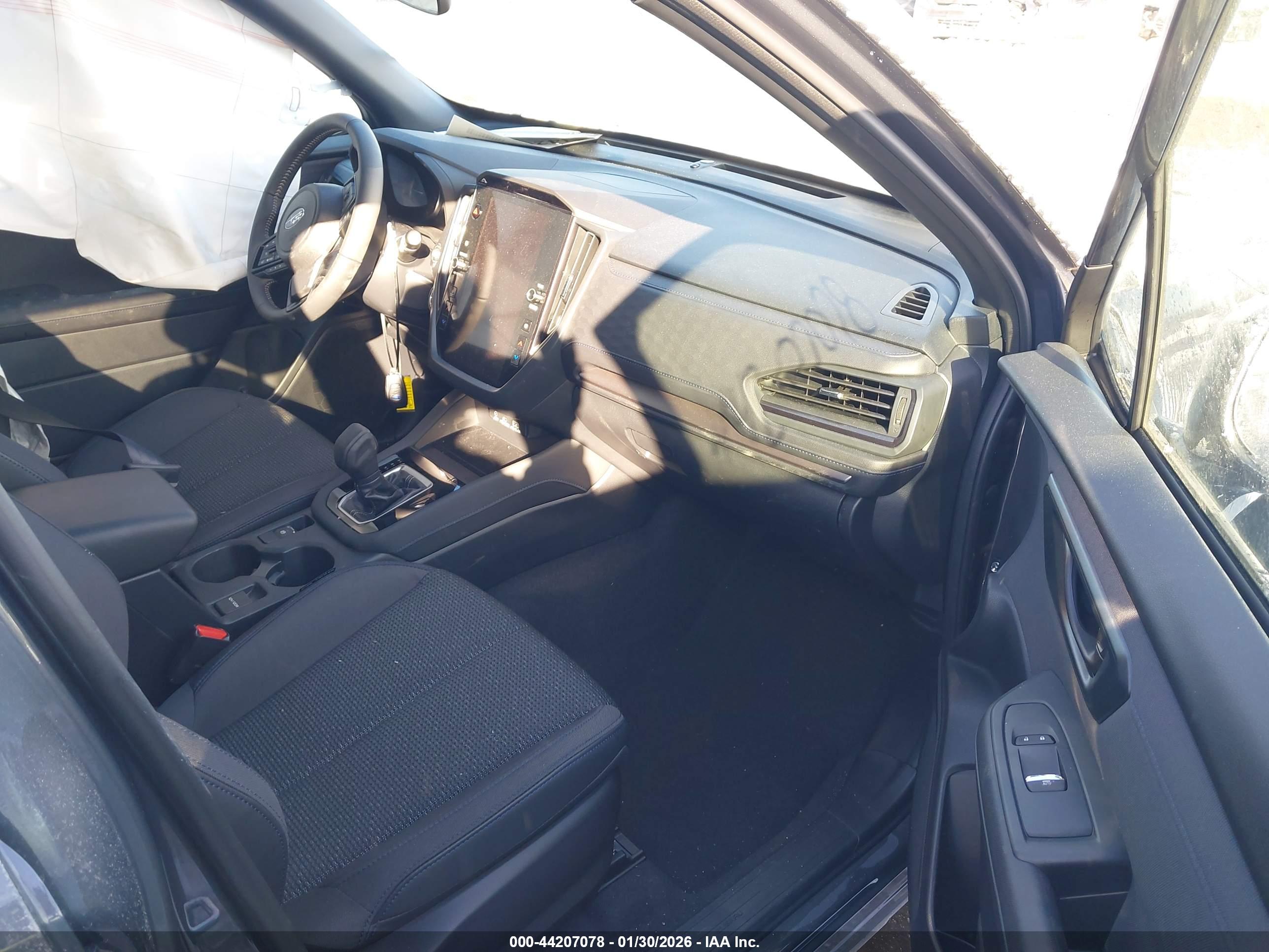 SUBARU FORESTER image 5