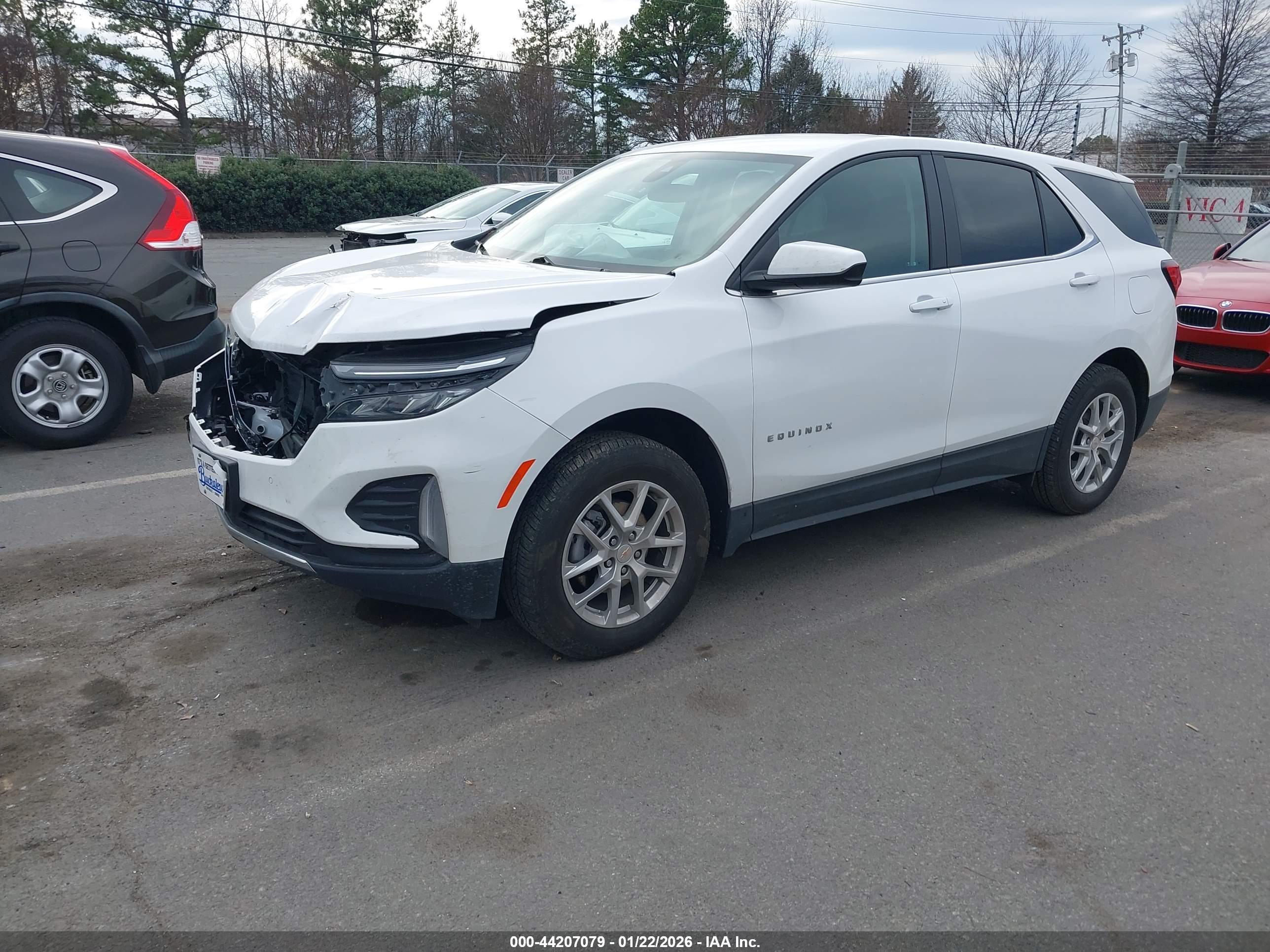 CHEVROLET EQUINOX image 2
