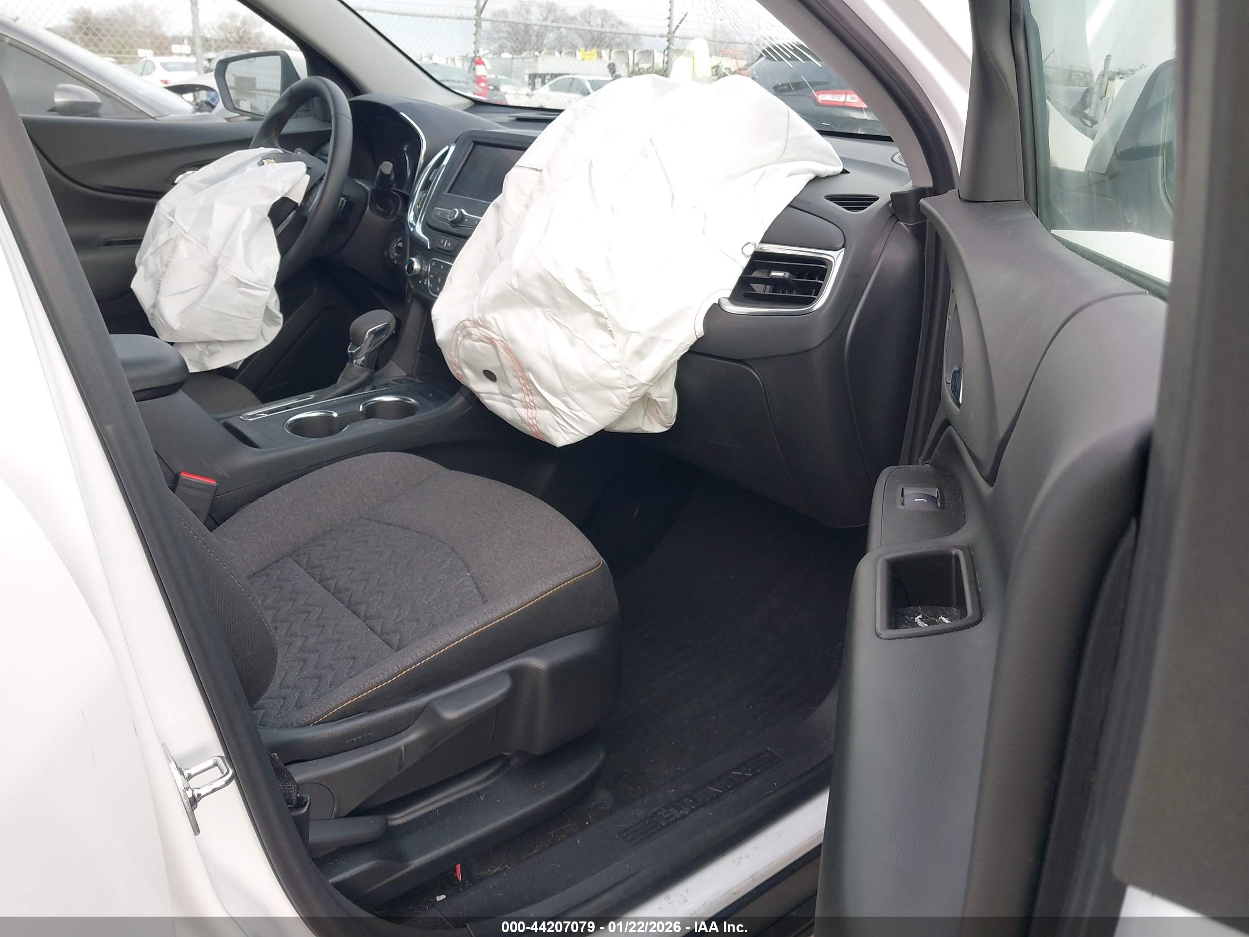 CHEVROLET EQUINOX image 5