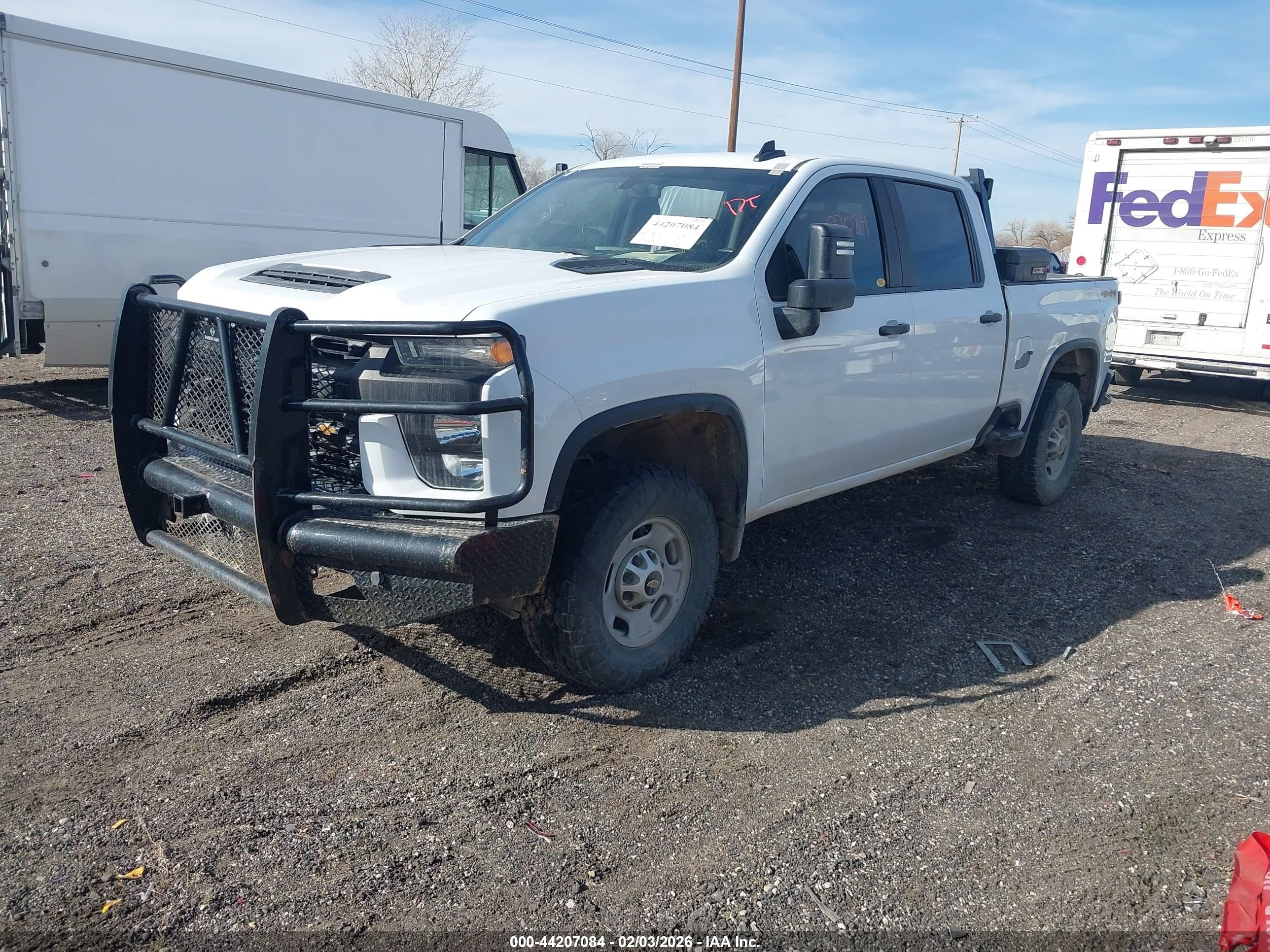 CHEVROLET SILVERADO image 2