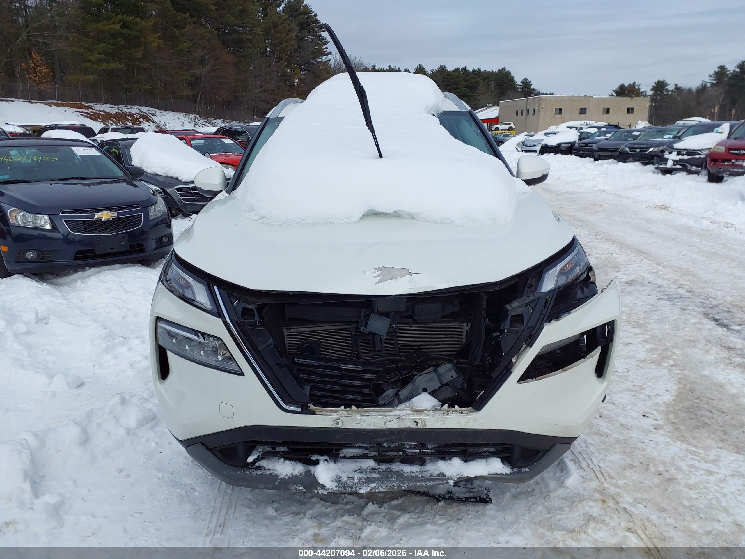 NISSAN ROGUE image 6