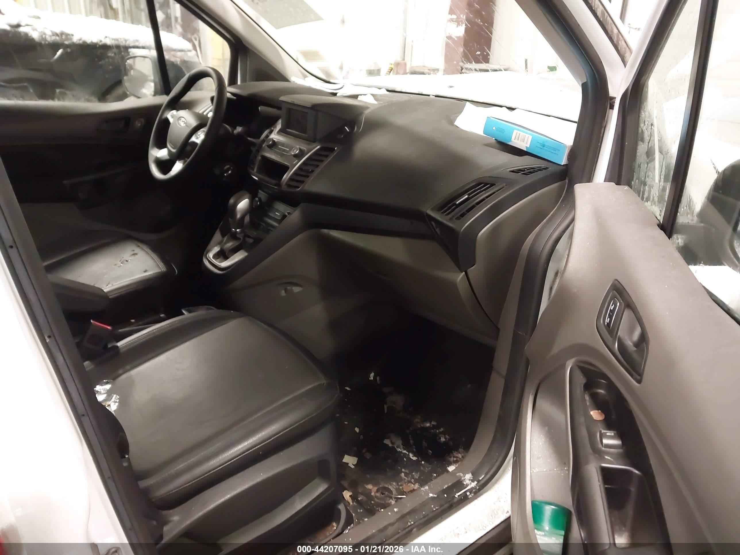 FORD TRANSIT image 5